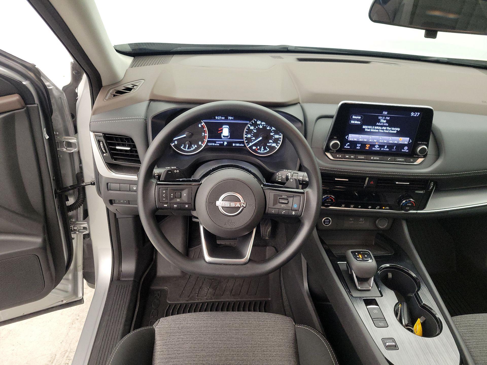 Thumbnail: 2023 Nissan Rogue - 10