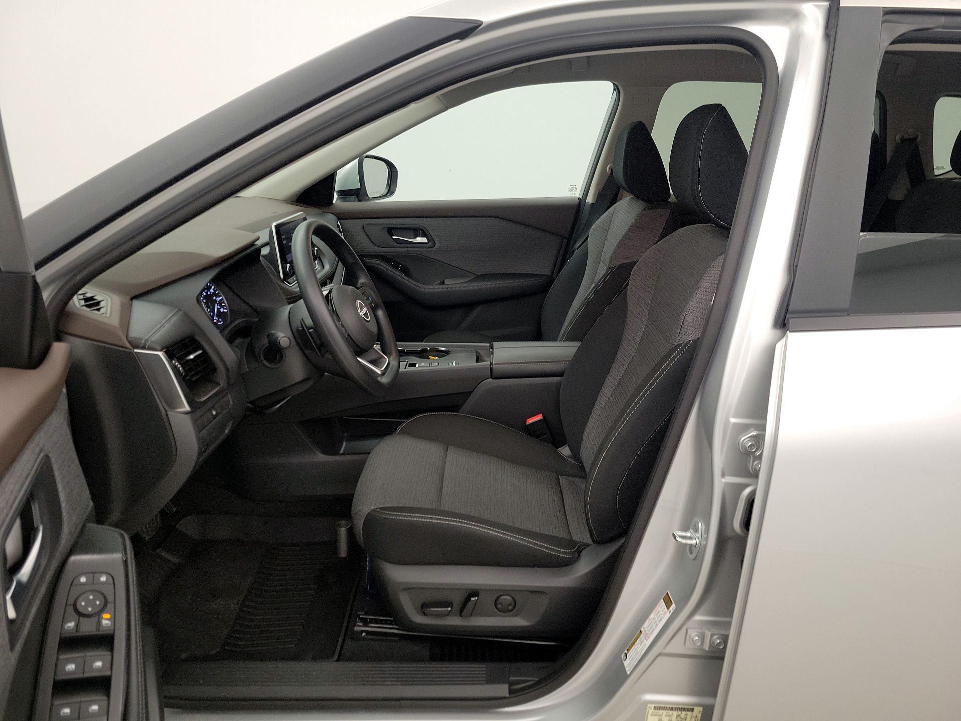 Thumbnail: 2023 Nissan Rogue - 11