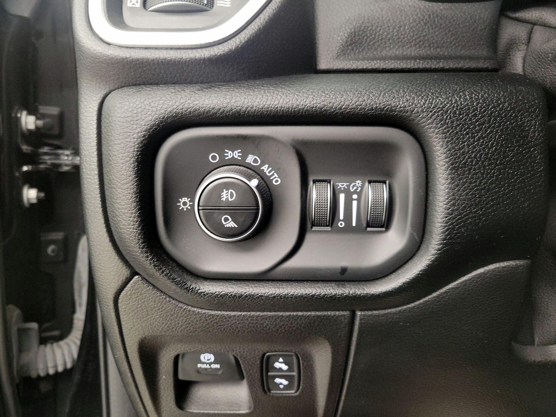 Thumbnail: 2021 RAM 1500 - 13