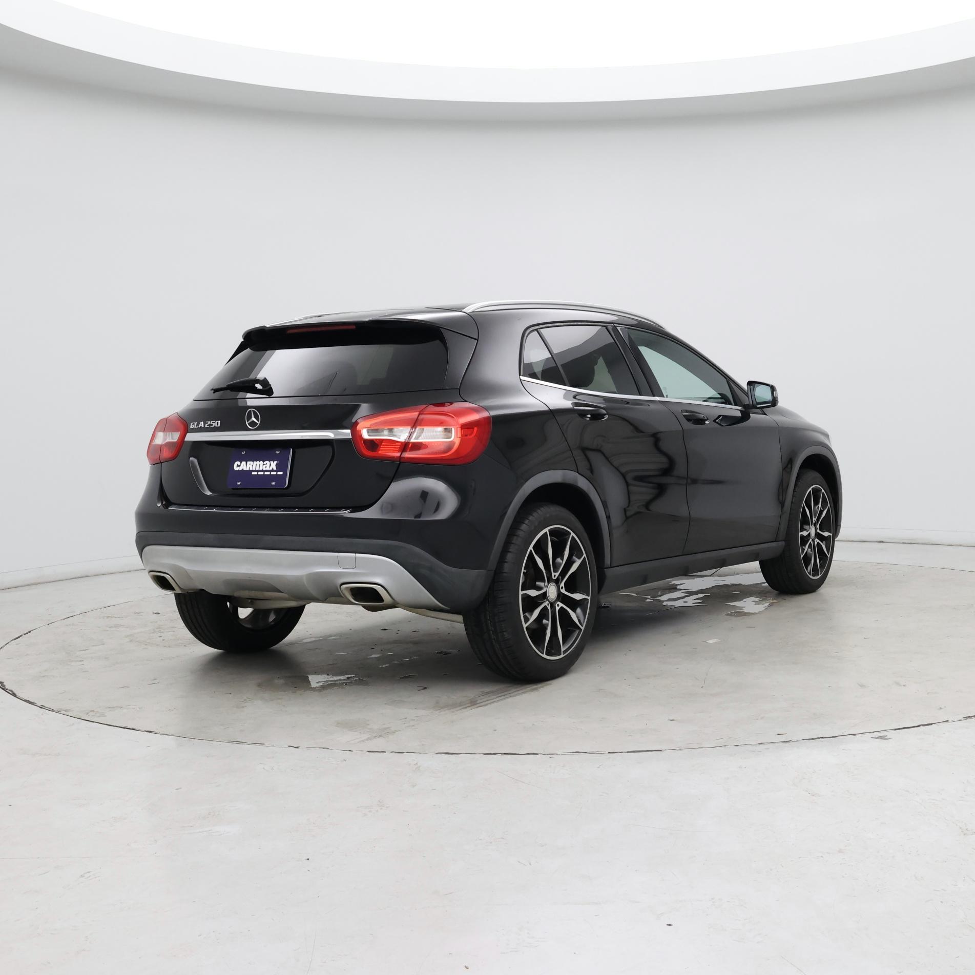 Thumbnail: 2017 Mercedes-Benz GLA - 8