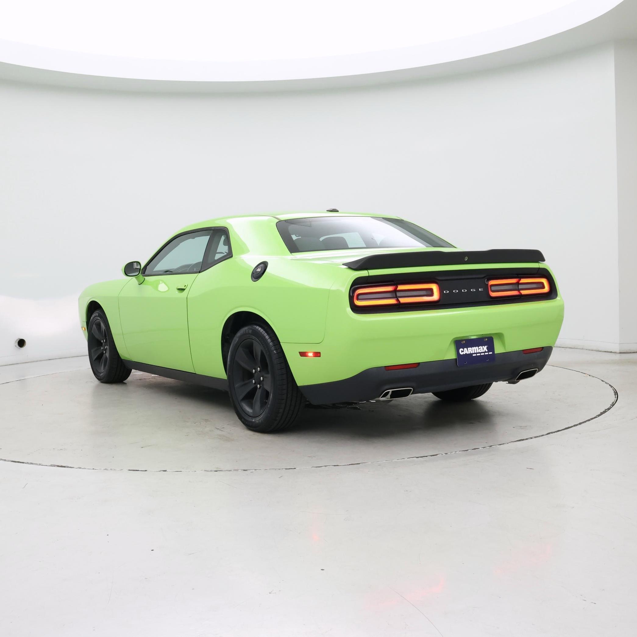 Thumbnail: 2019 Dodge Challenger - 2