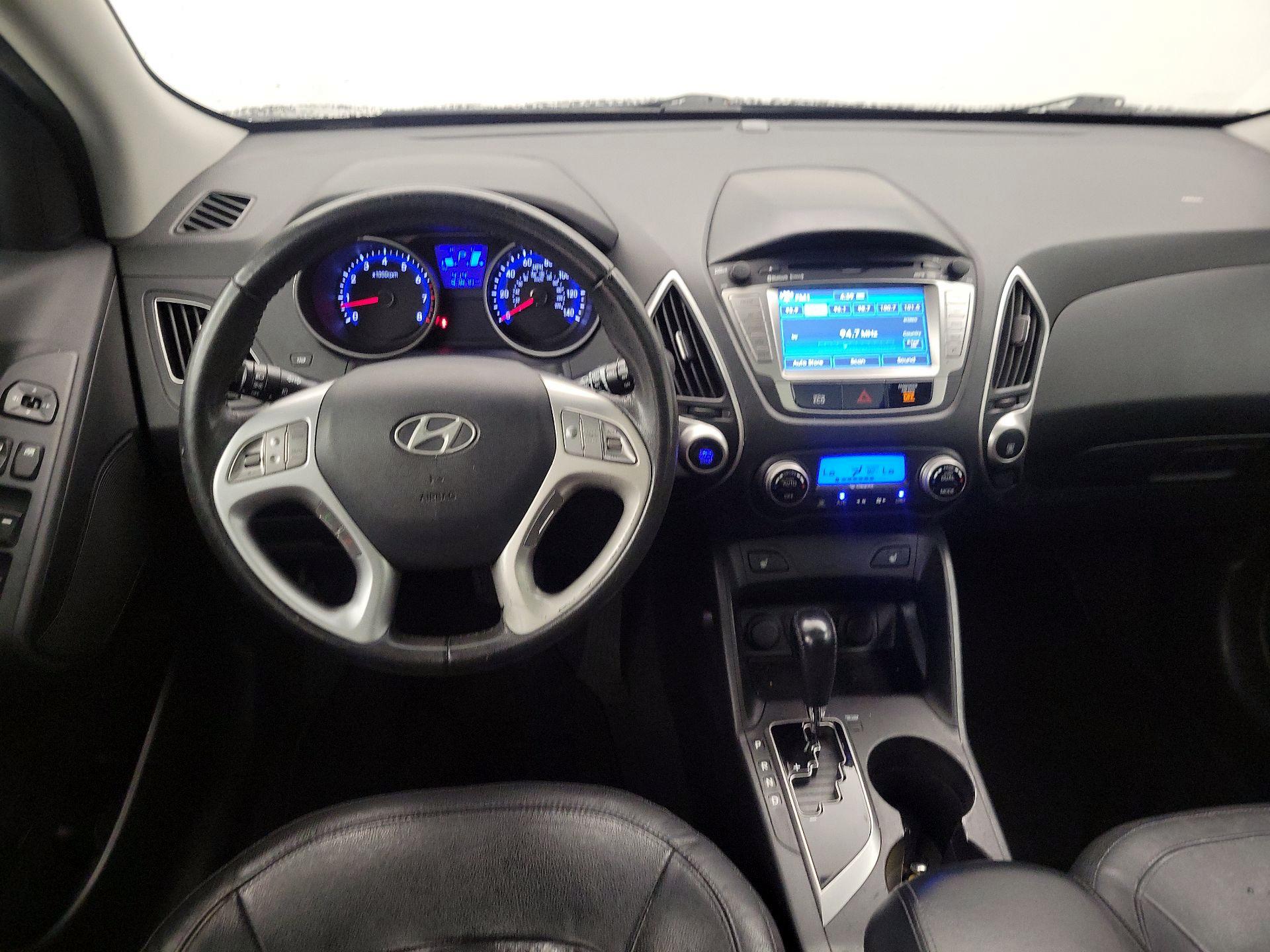 Thumbnail: 2013 Hyundai Tucson - 9