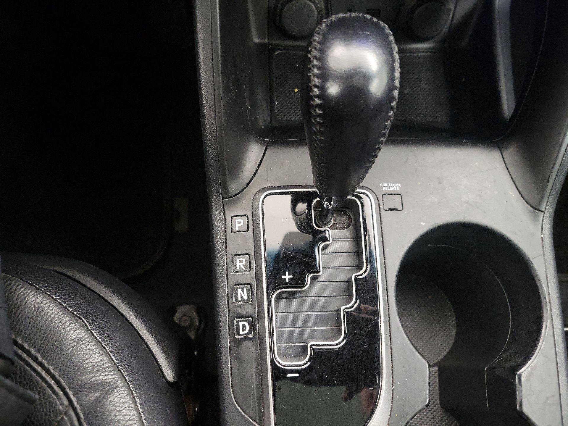 Thumbnail: 2013 Hyundai Tucson - 17