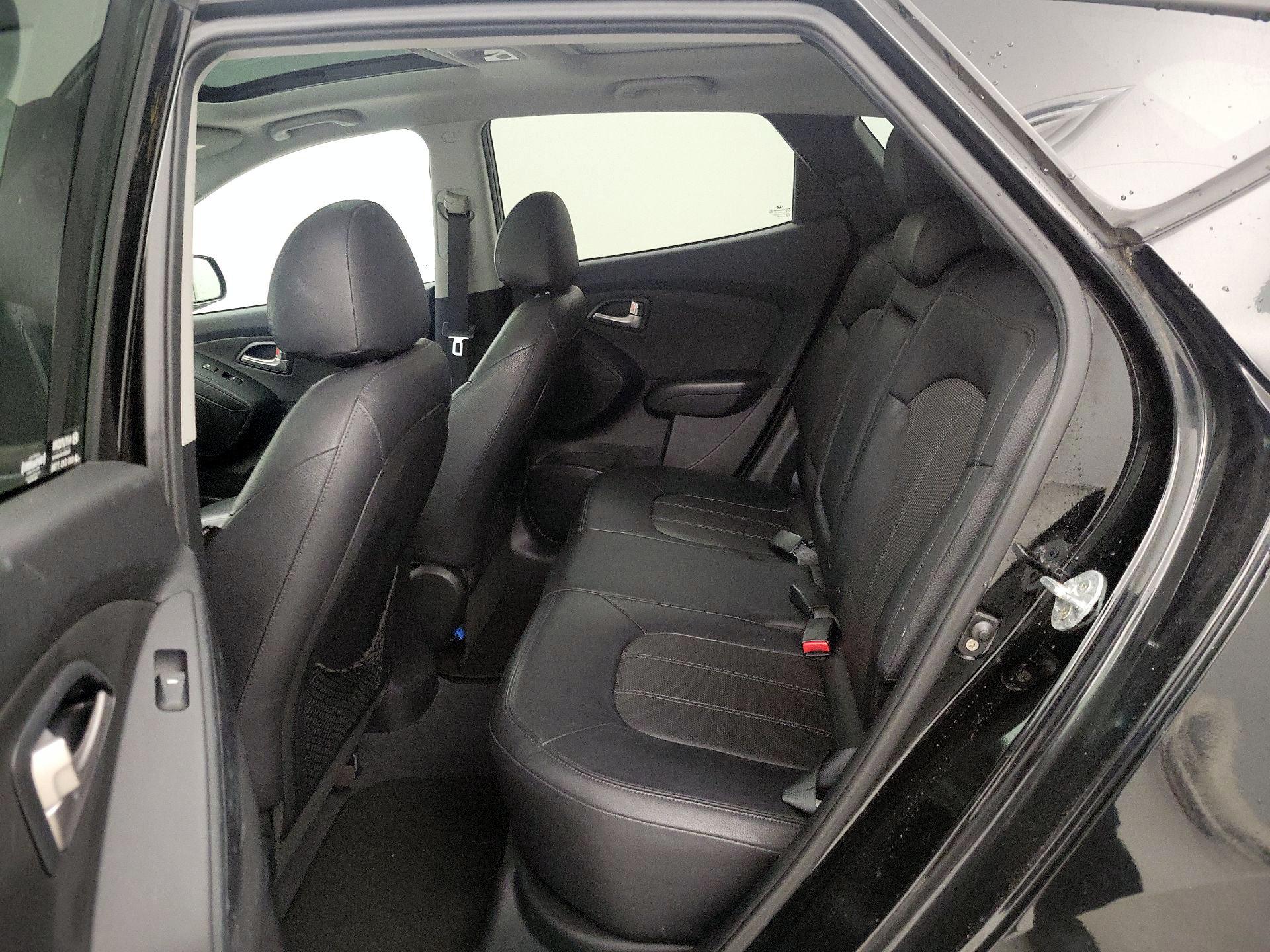 Thumbnail: 2013 Hyundai Tucson - 19