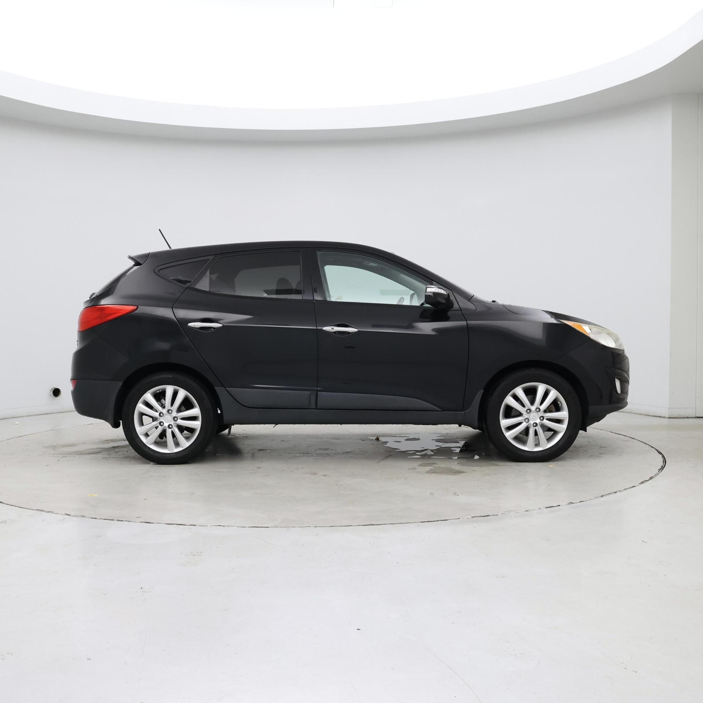 Thumbnail: 2013 Hyundai Tucson - 7