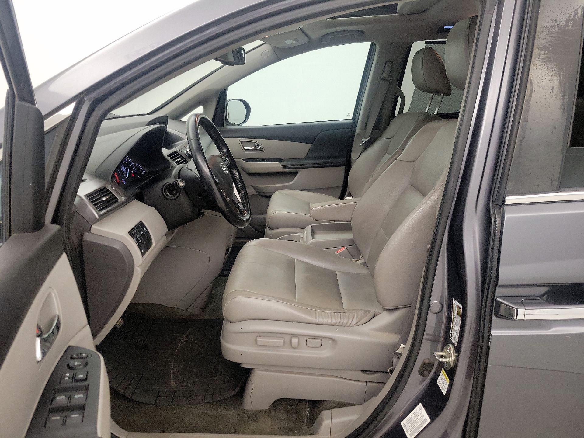 Thumbnail: 2014 Honda Odyssey - 11