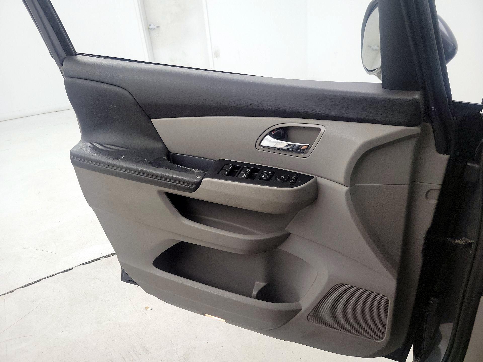 Thumbnail: 2014 Honda Odyssey - 12