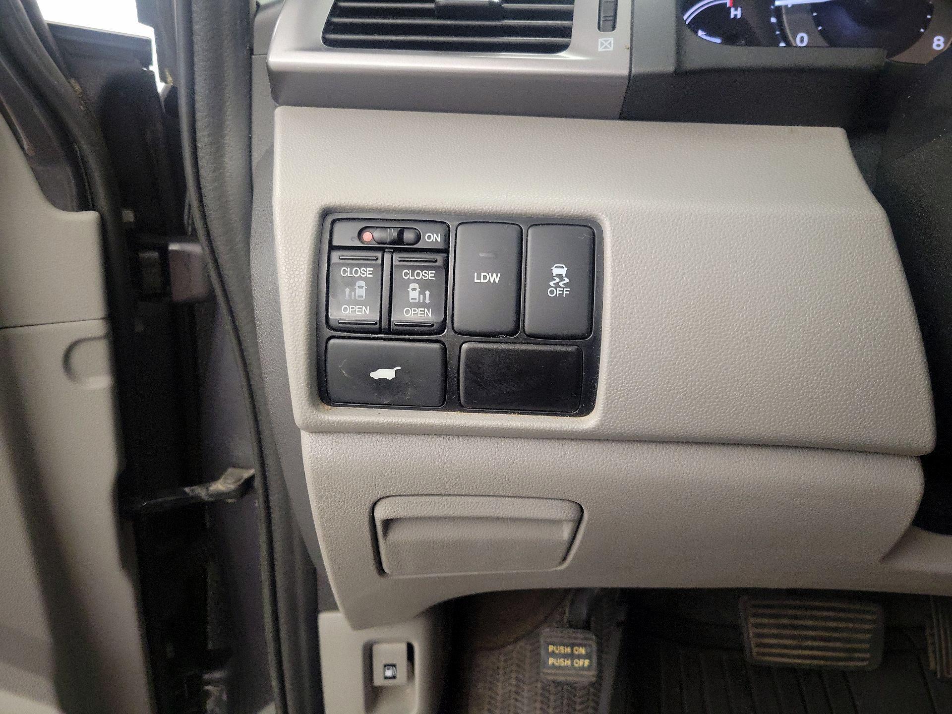 Thumbnail: 2014 Honda Odyssey - 13
