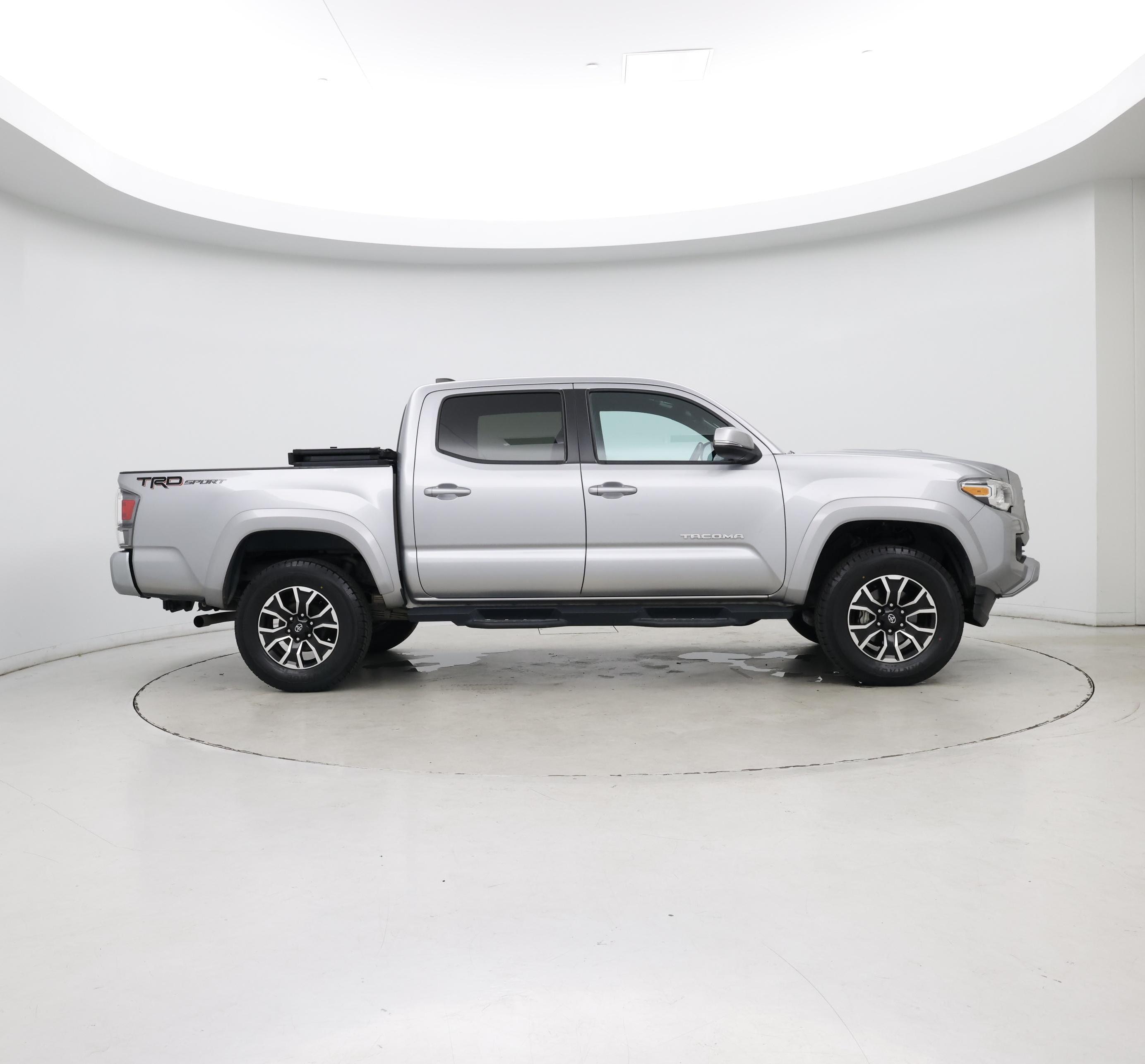 Thumbnail: 2021 Toyota Tacoma - 7