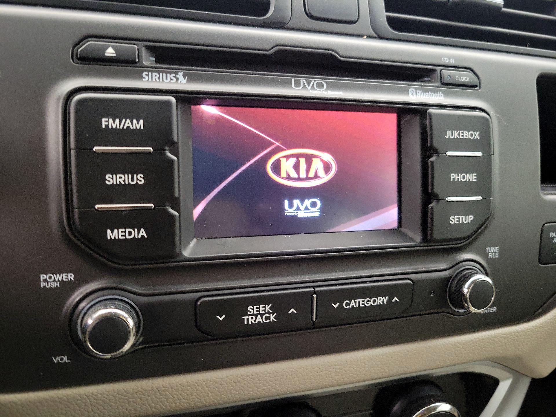 Thumbnail: 2013 Kia Rio - 15