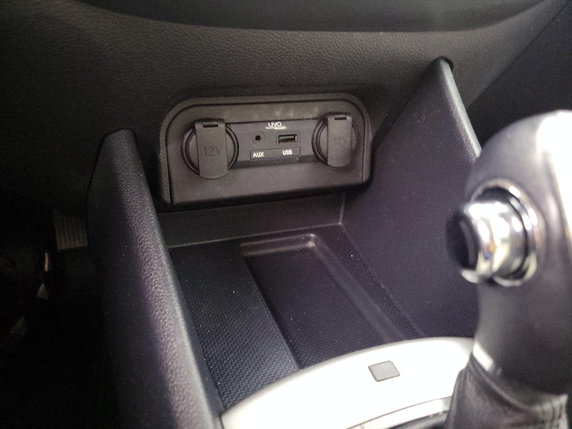 Thumbnail: 2013 Kia Rio - 18