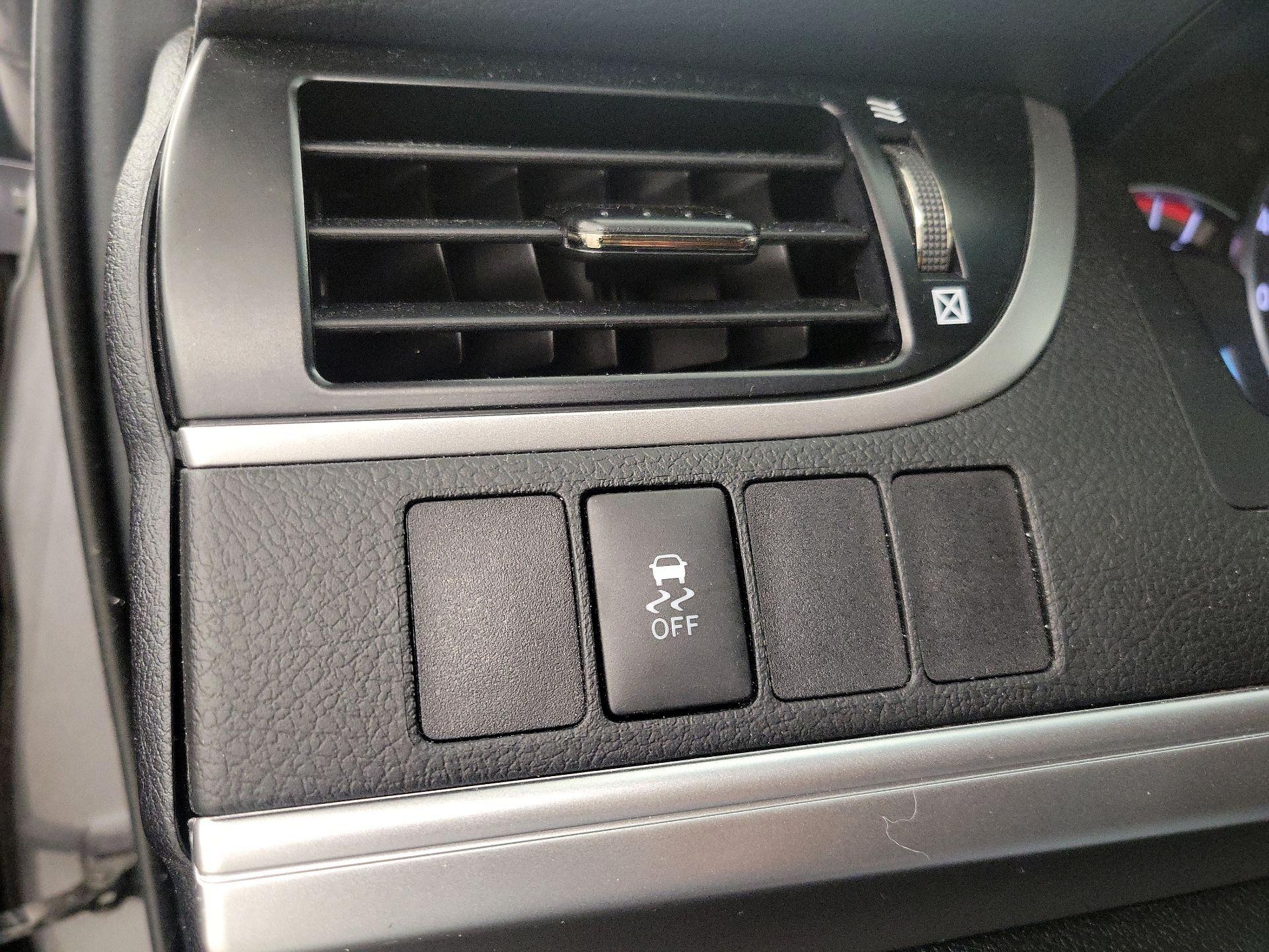 Thumbnail: 2014 Toyota Camry - 13