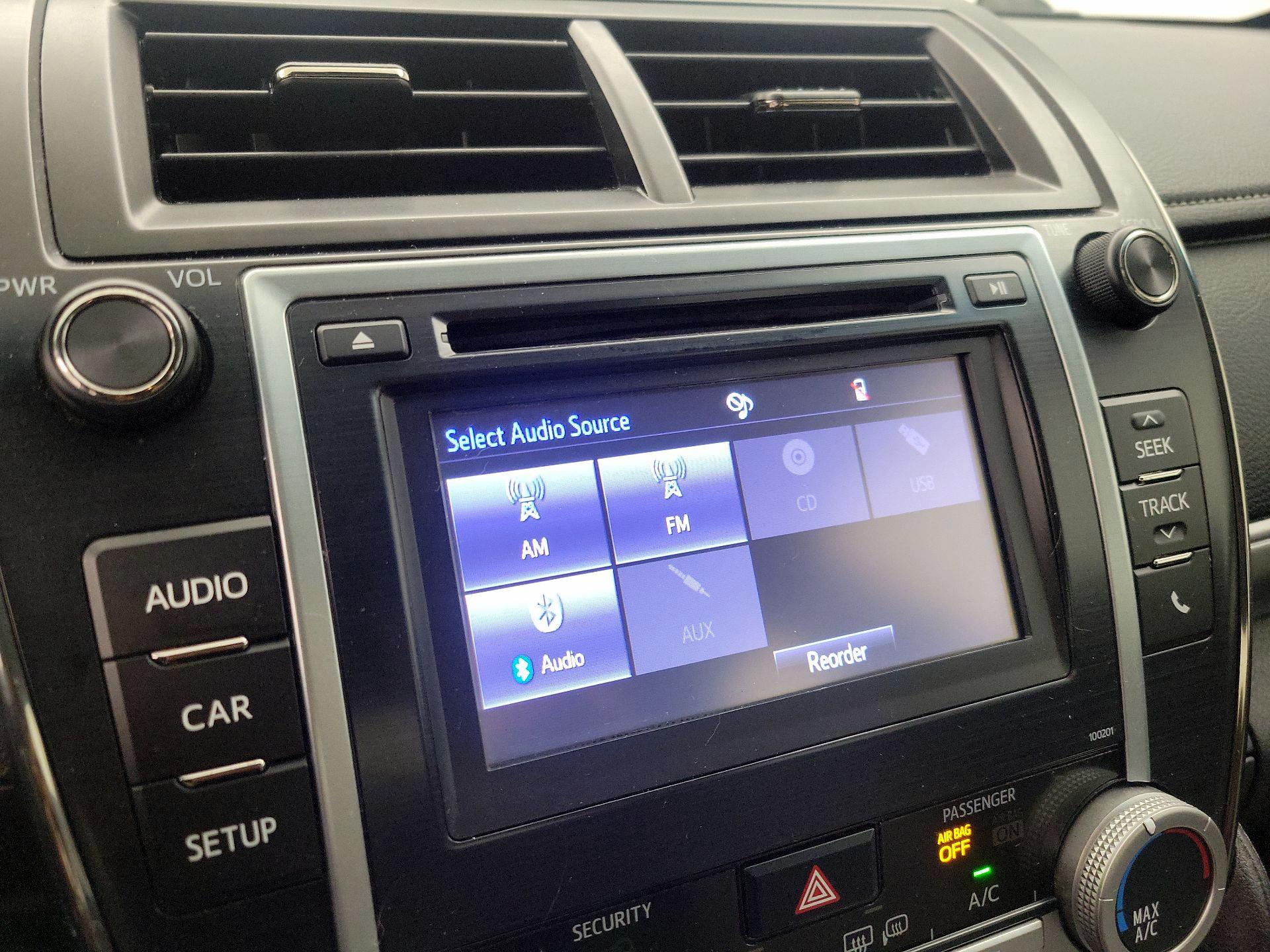 Thumbnail: 2014 Toyota Camry - 15