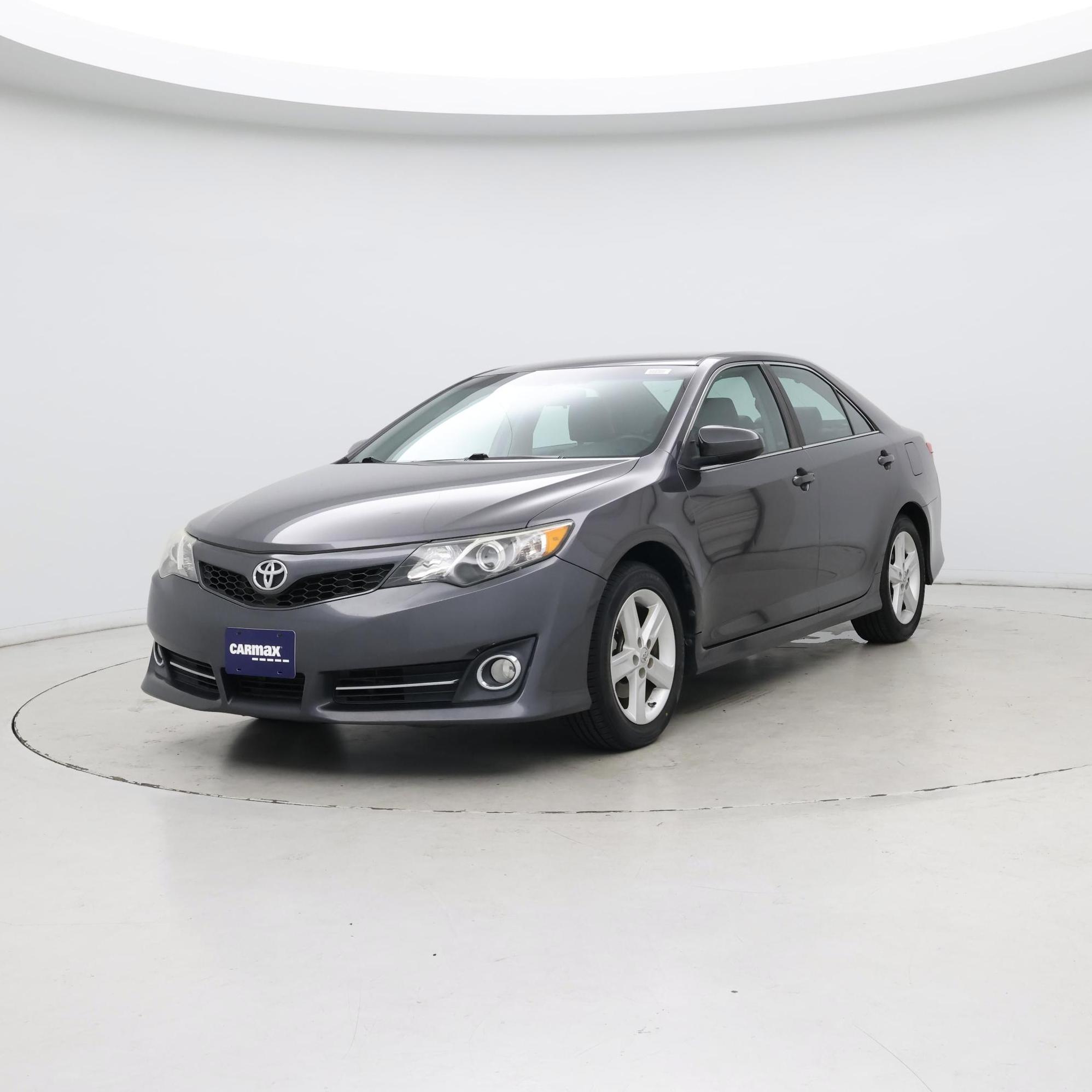 Thumbnail: 2014 Toyota Camry - 4