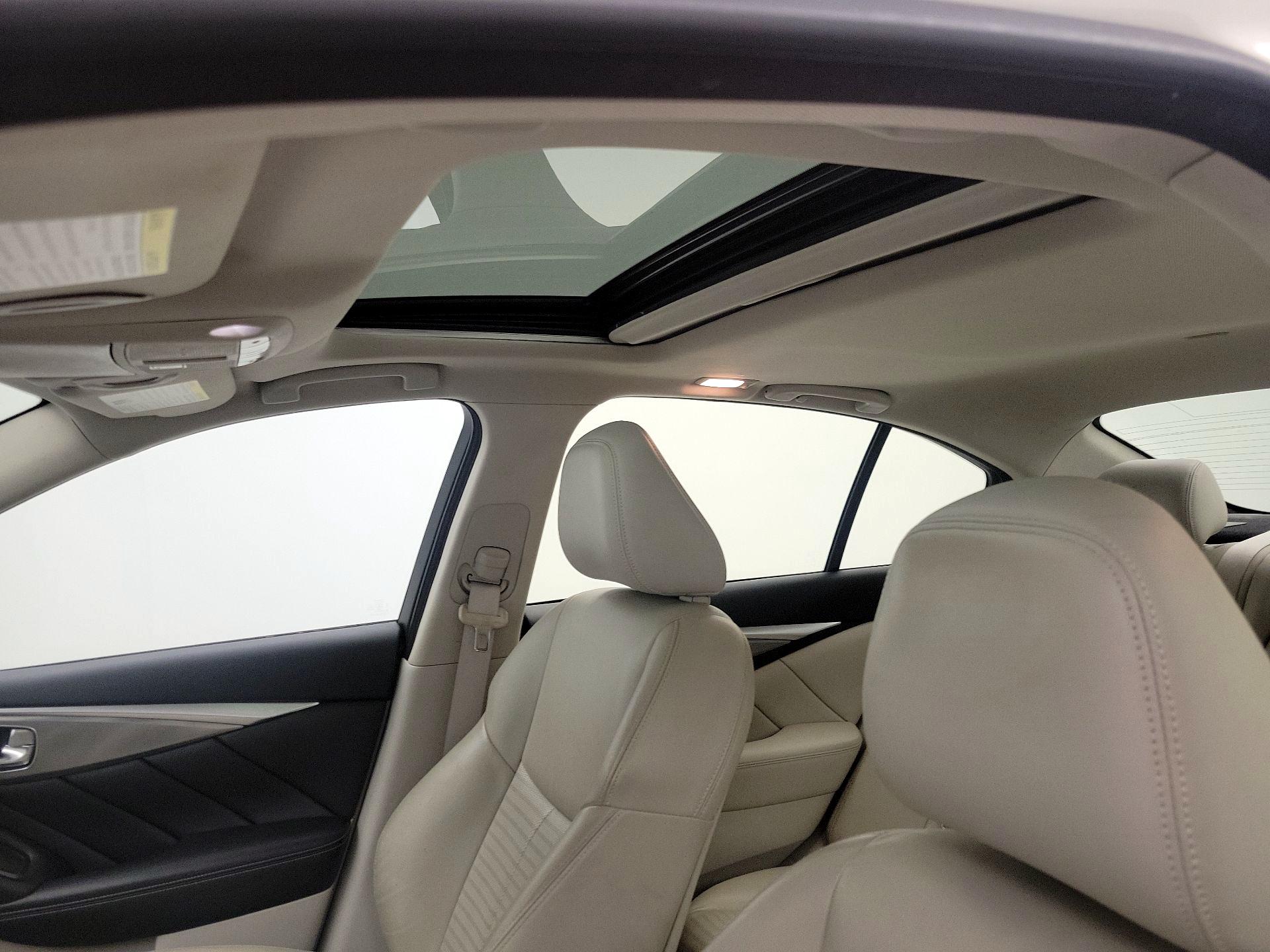 Thumbnail: 2019 INFINITI Q50 - 19