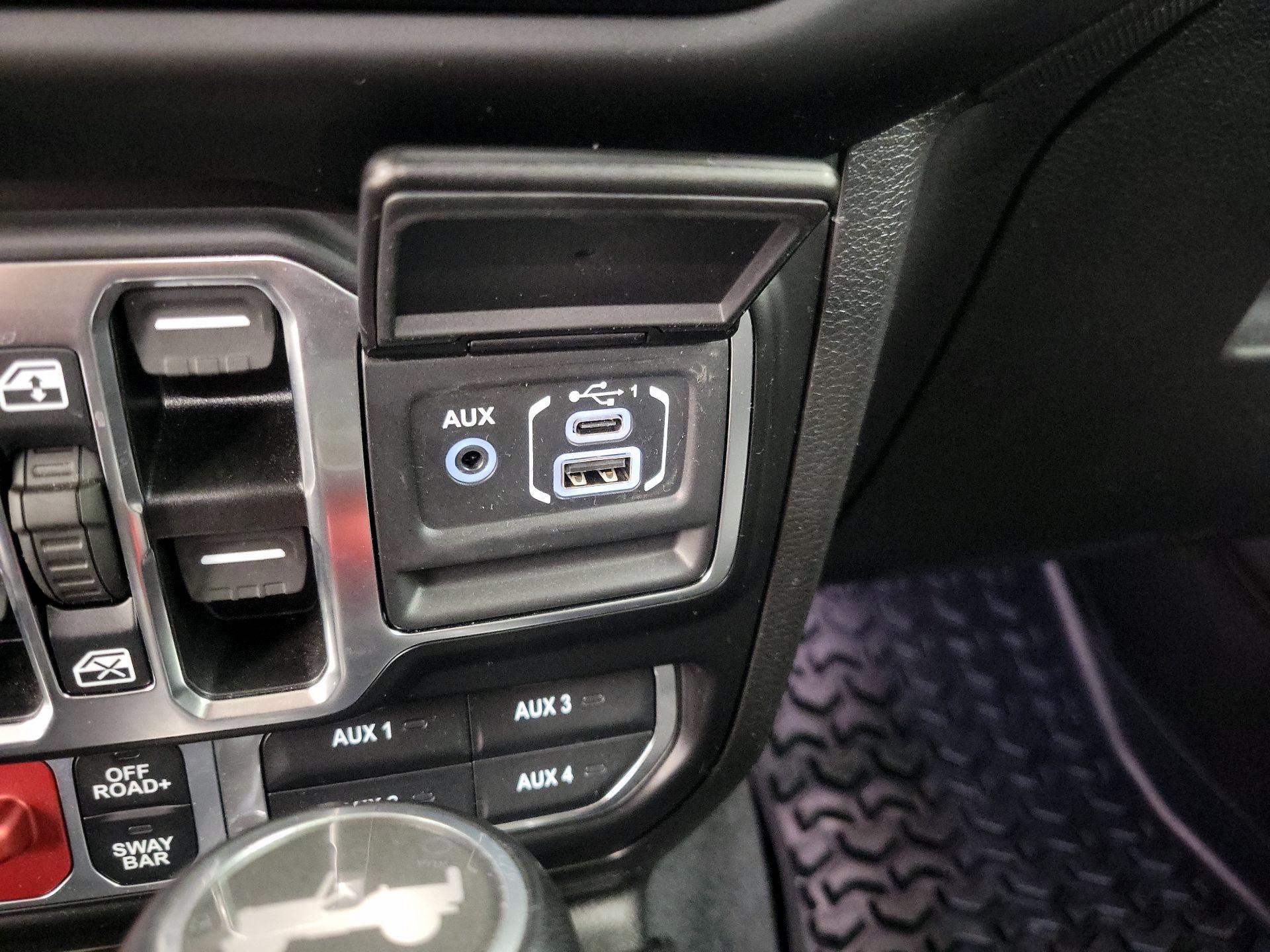 Thumbnail: 2021 Jeep Wrangler - 19