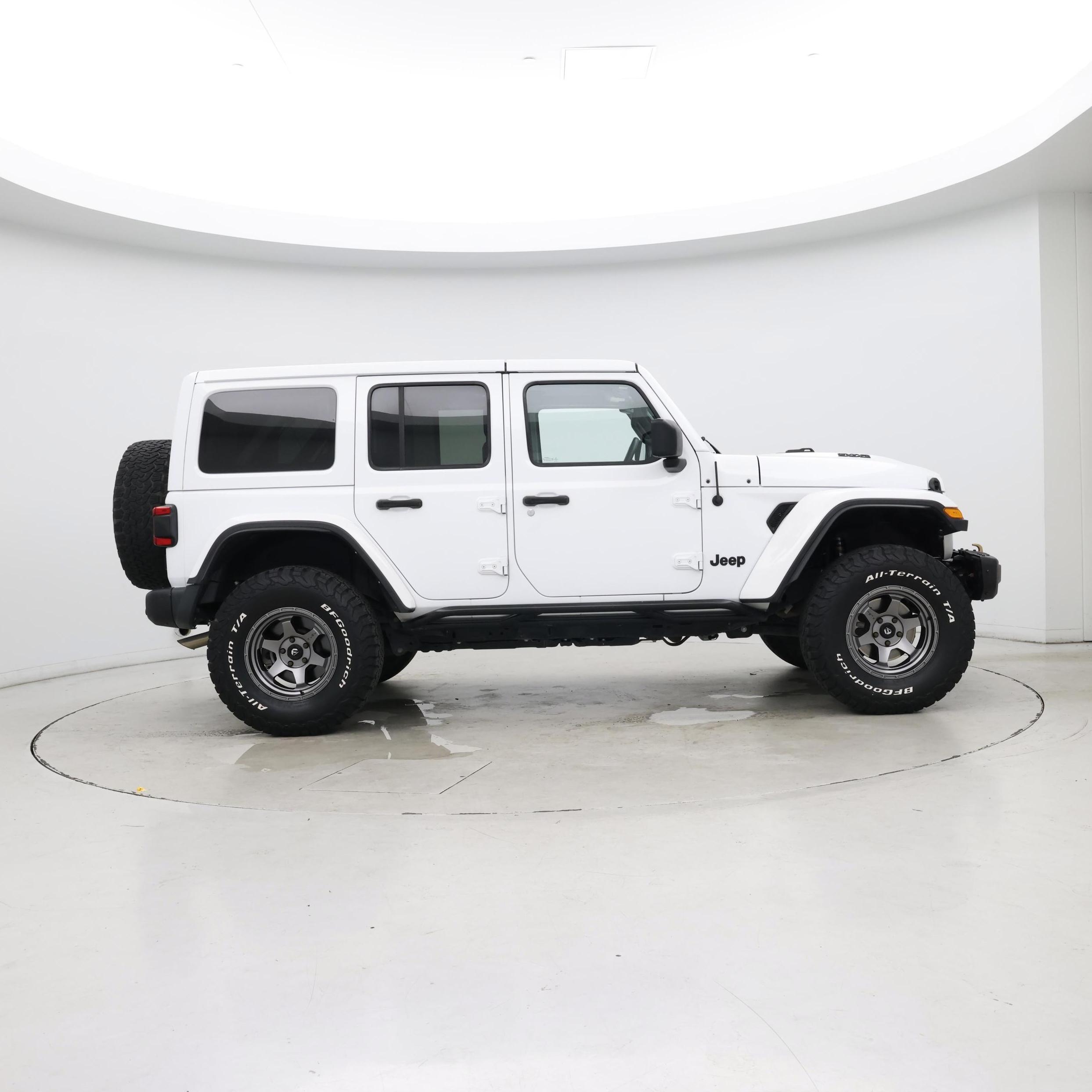 Thumbnail: 2021 Jeep Wrangler - 7