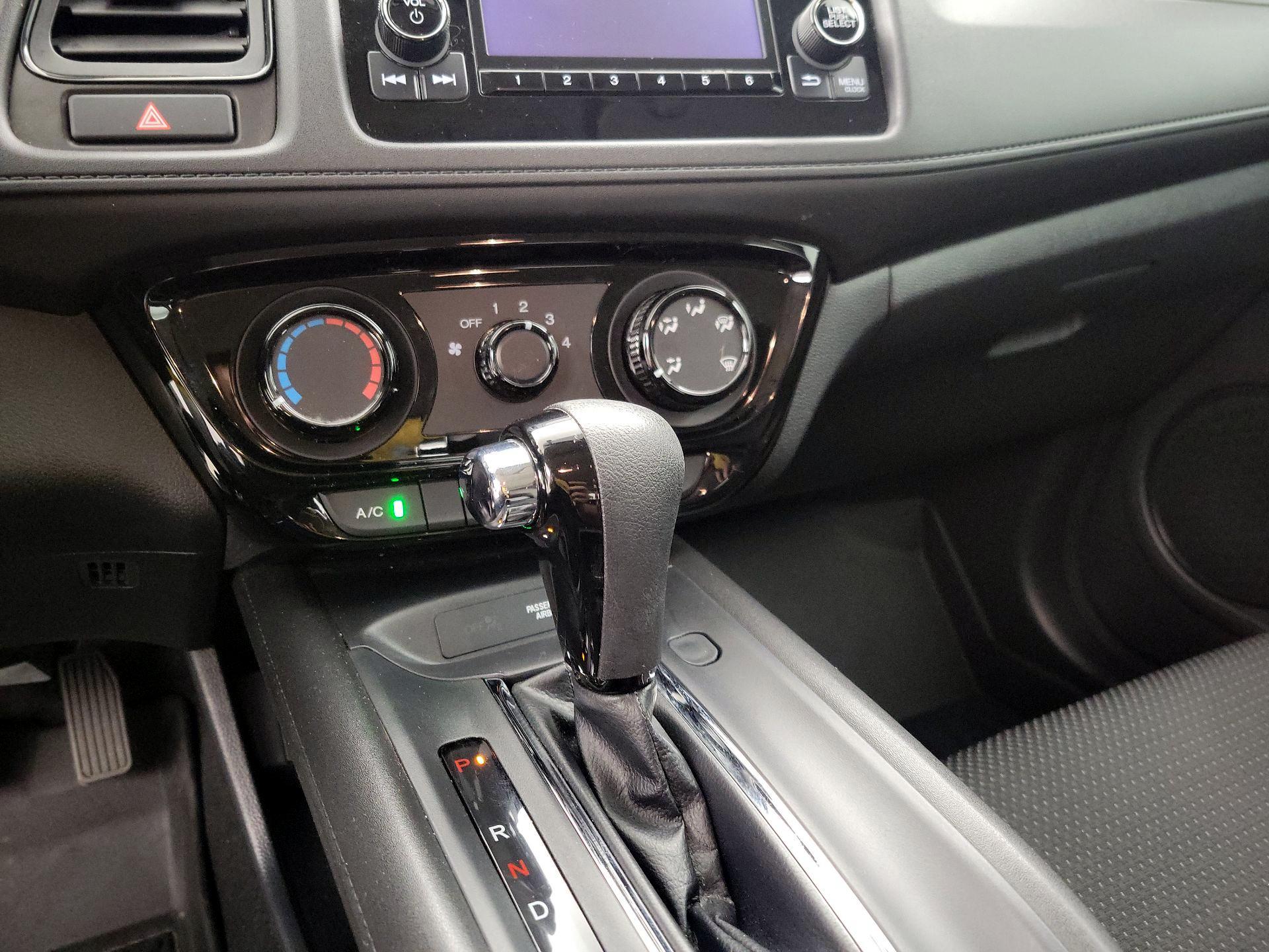 Thumbnail: 2022 Honda HR-V - 17
