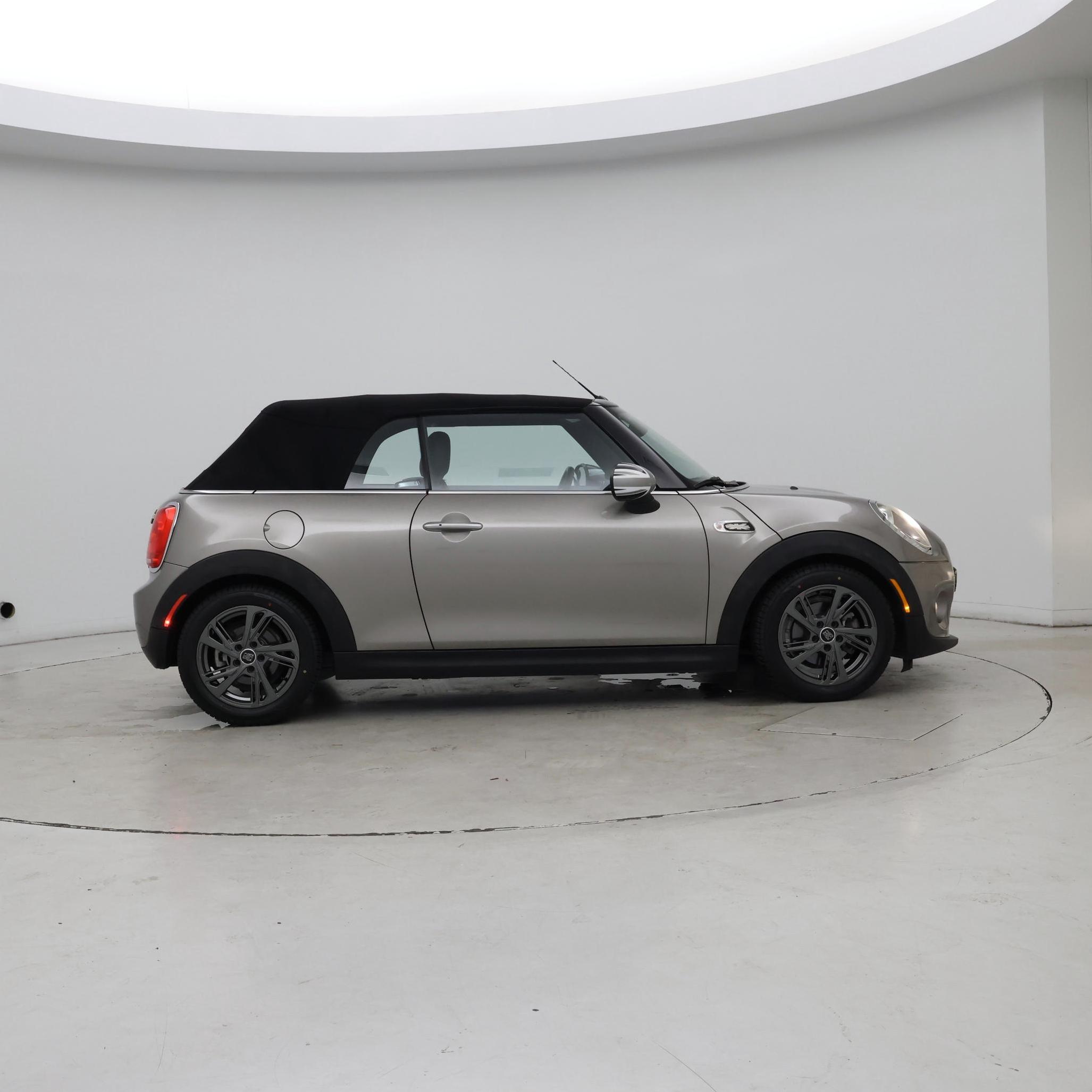 Thumbnail: 2017 MINI Cooper - 7
