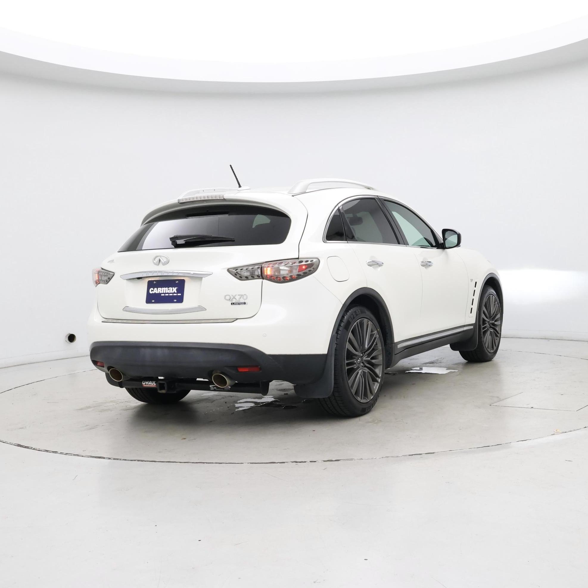 Thumbnail: 2017 INFINITI QX70 - 8