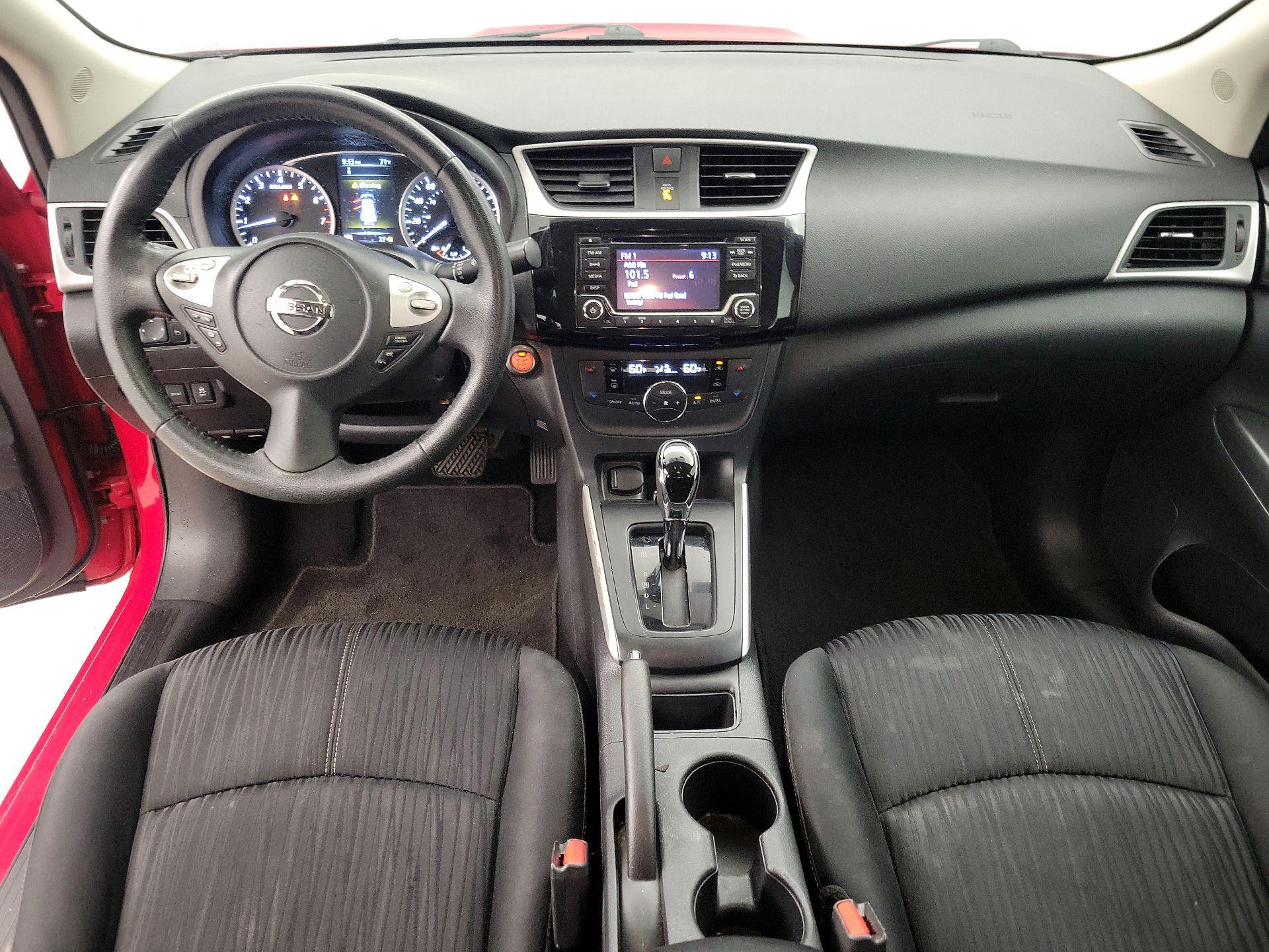 Thumbnail: 2018 Nissan Sentra - 9