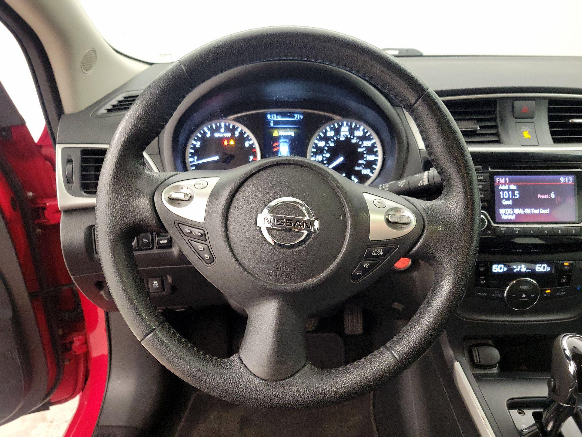 Thumbnail: 2018 Nissan Sentra - 10