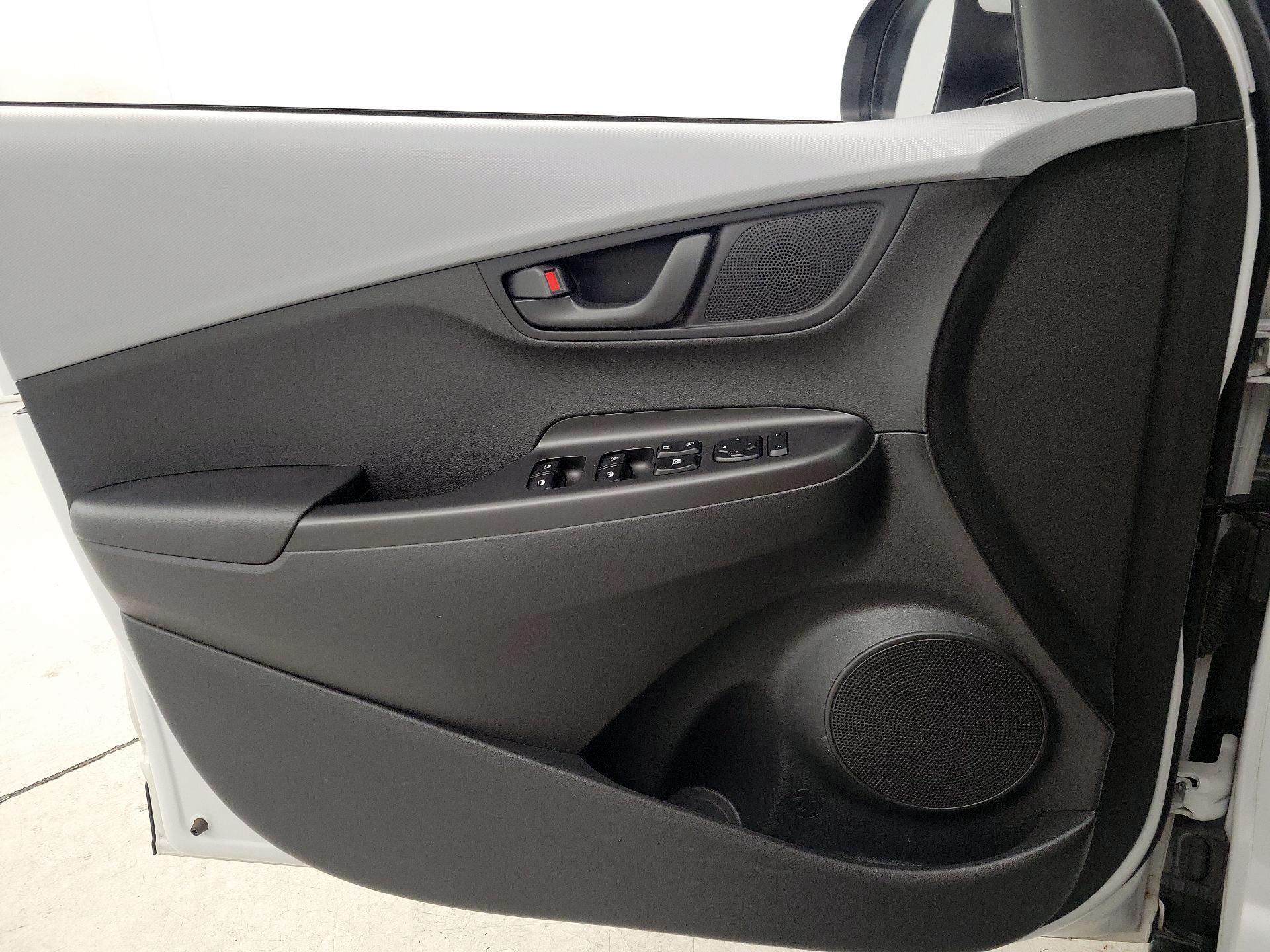 Thumbnail: 2020 Hyundai Kona - 12