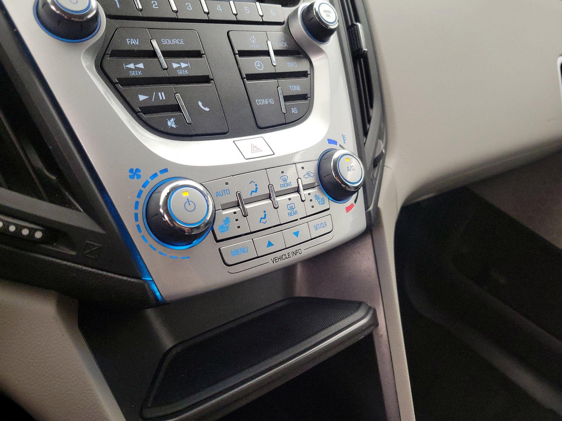 Thumbnail: 2016 Chevrolet Equinox - 15