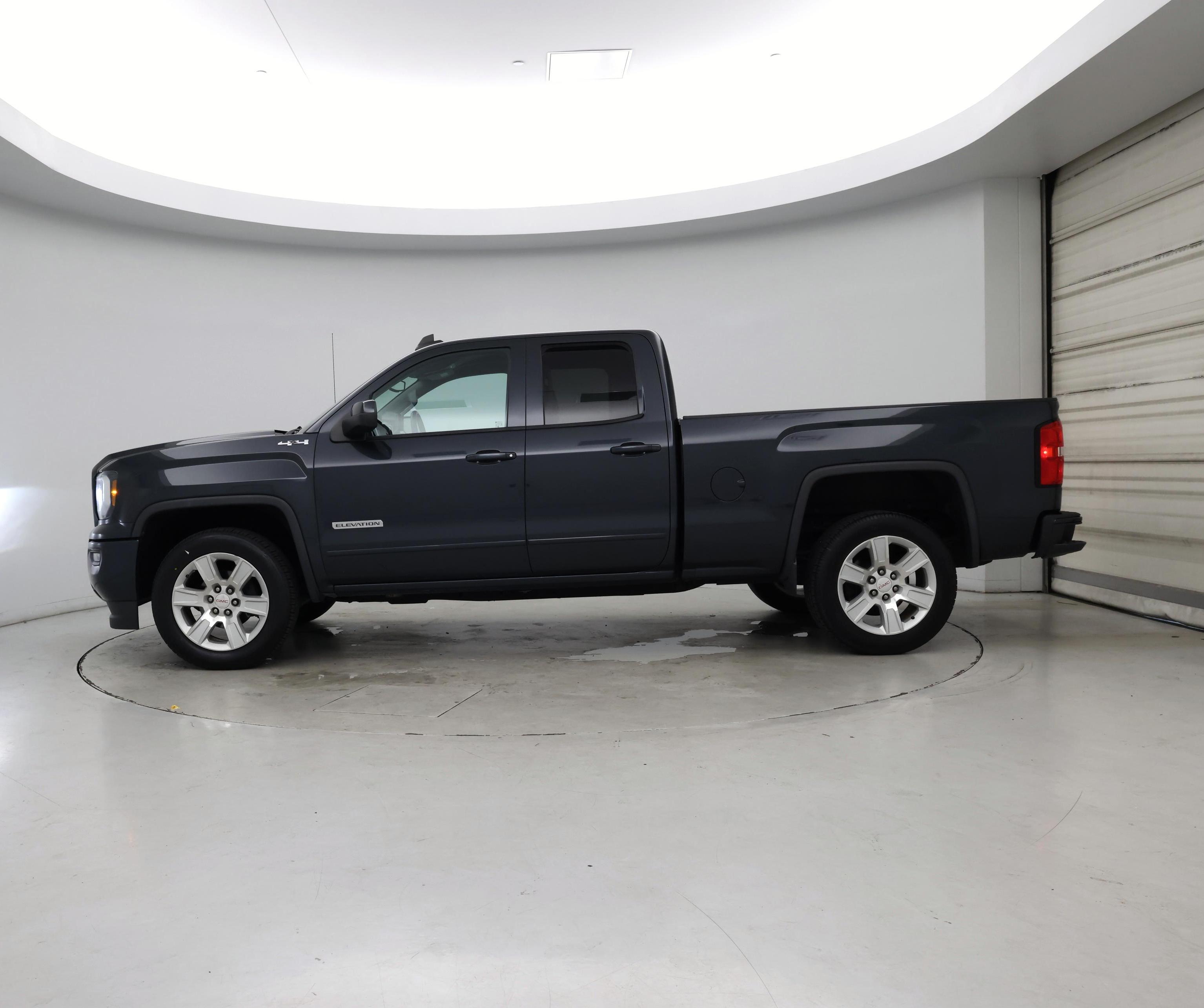 Thumbnail: 2018 GMC Sierra 1500 - 3