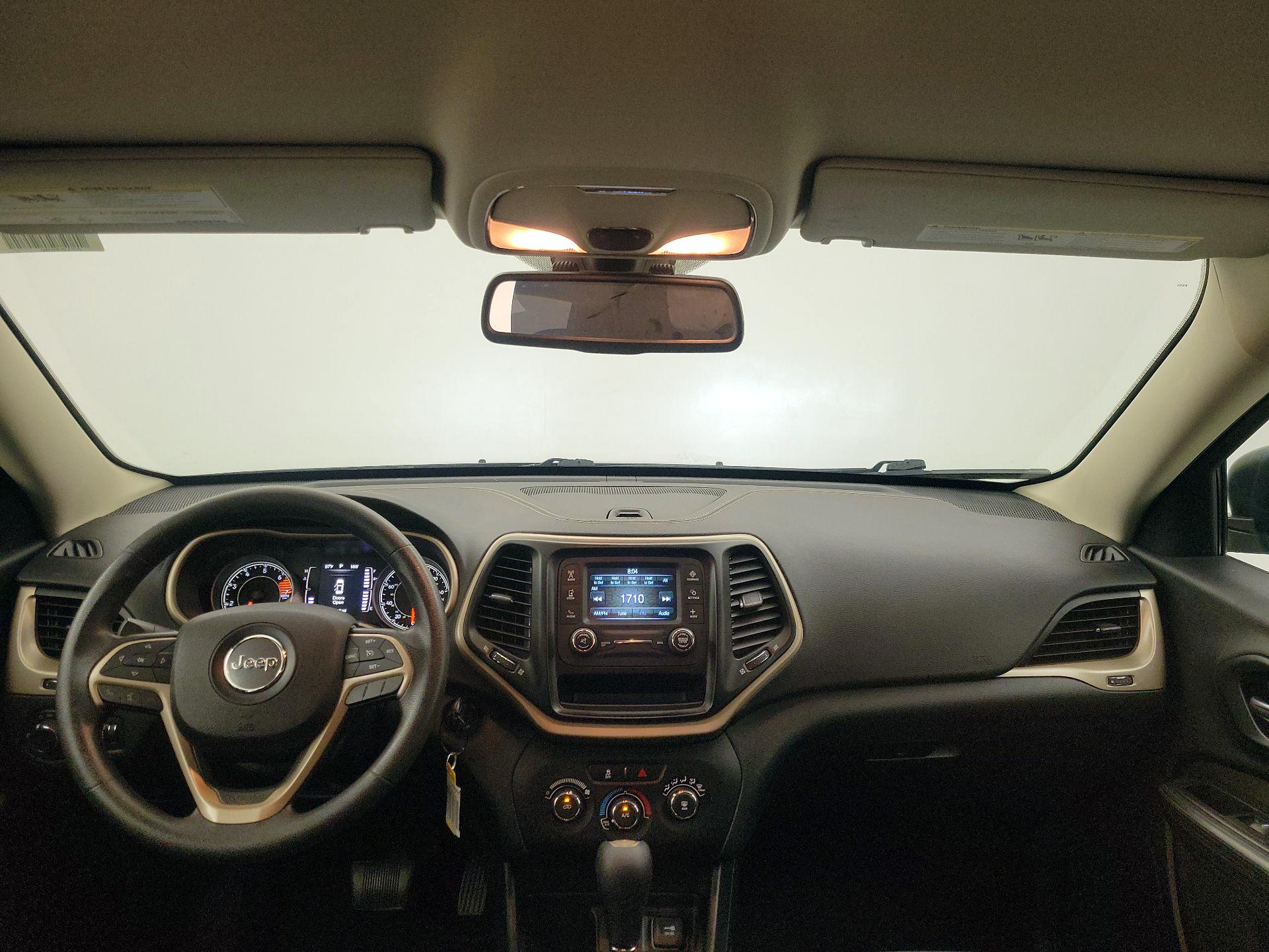 Thumbnail: 2016 Jeep Cherokee - 9