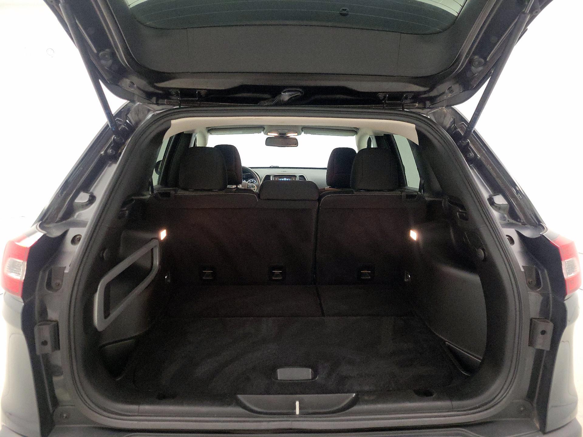 Thumbnail: 2016 Jeep Cherokee - 20