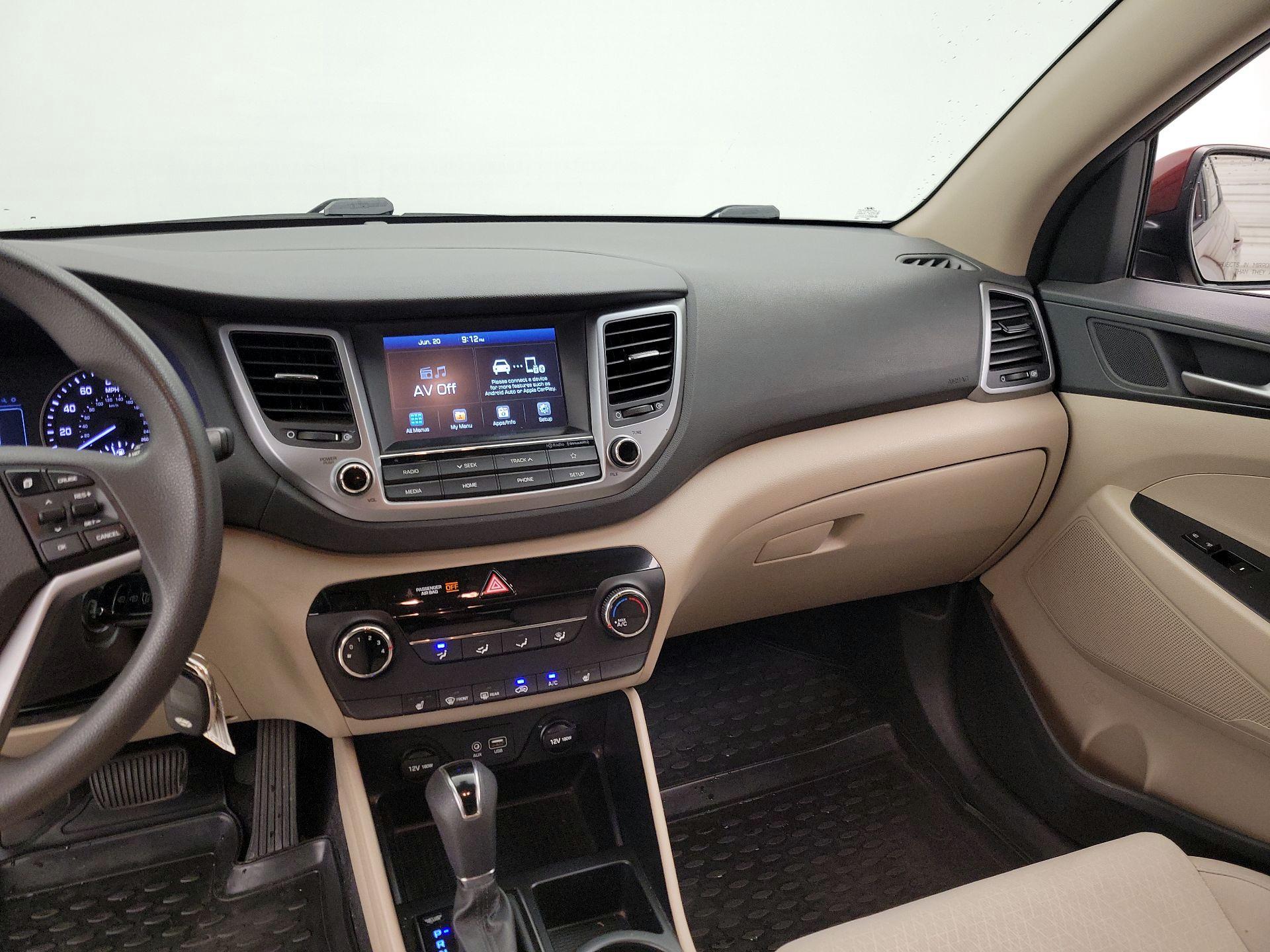 Thumbnail: 2018 Hyundai Tucson - 9