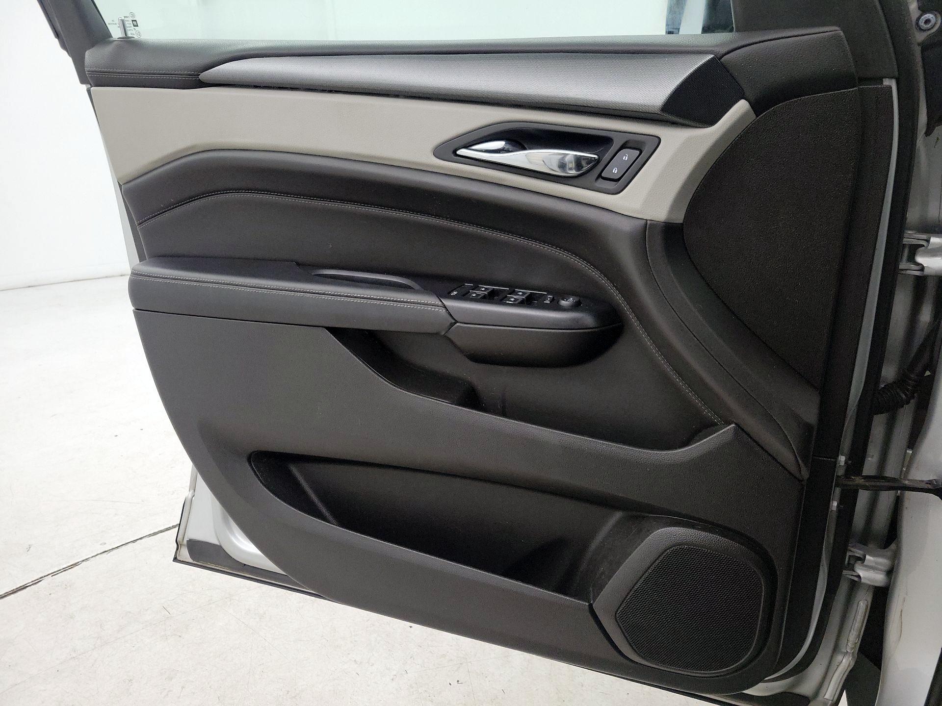 Thumbnail: 2014 Cadillac SRX - 12
