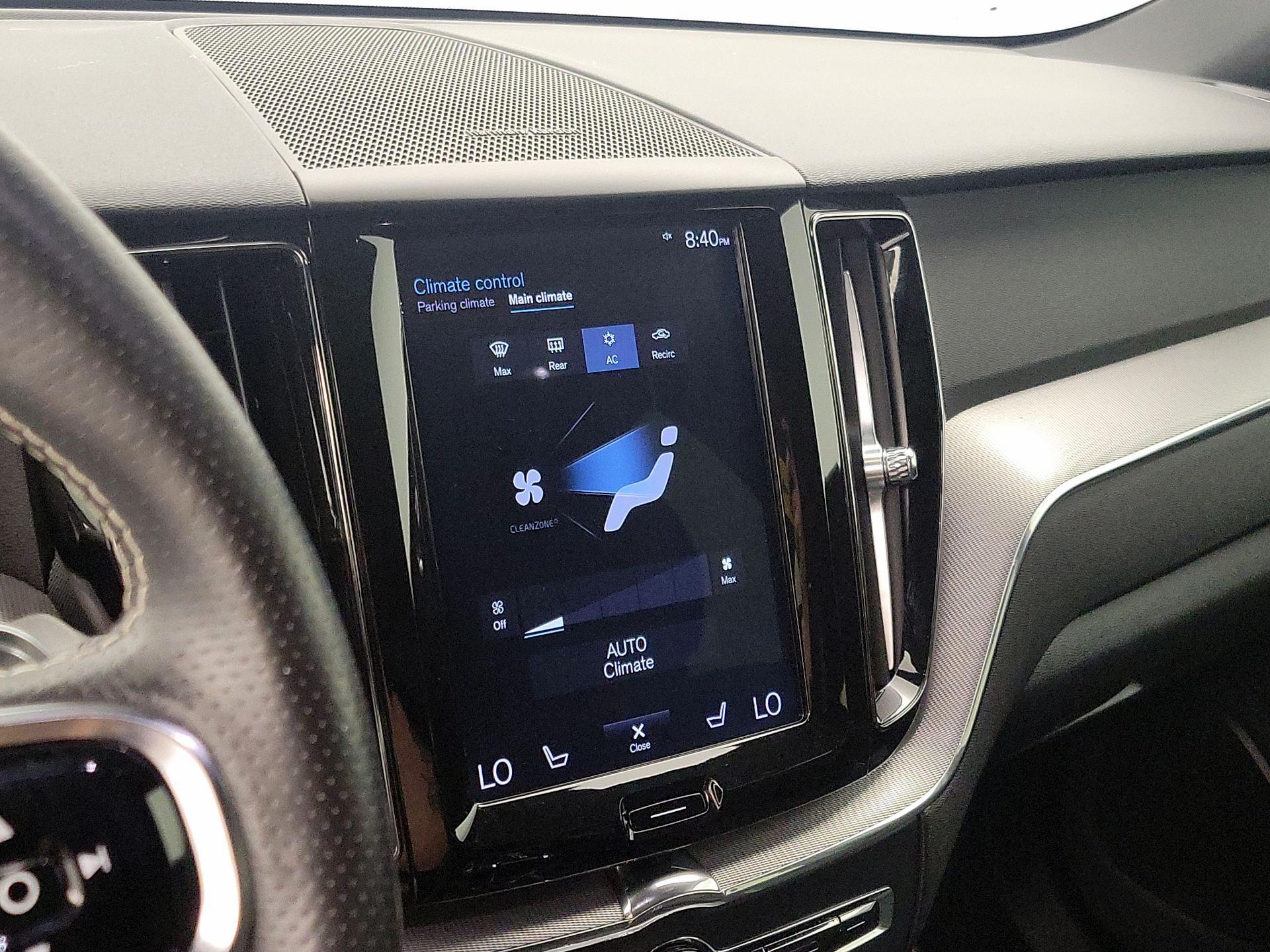 Thumbnail: 2019 Volvo XC60 - 16