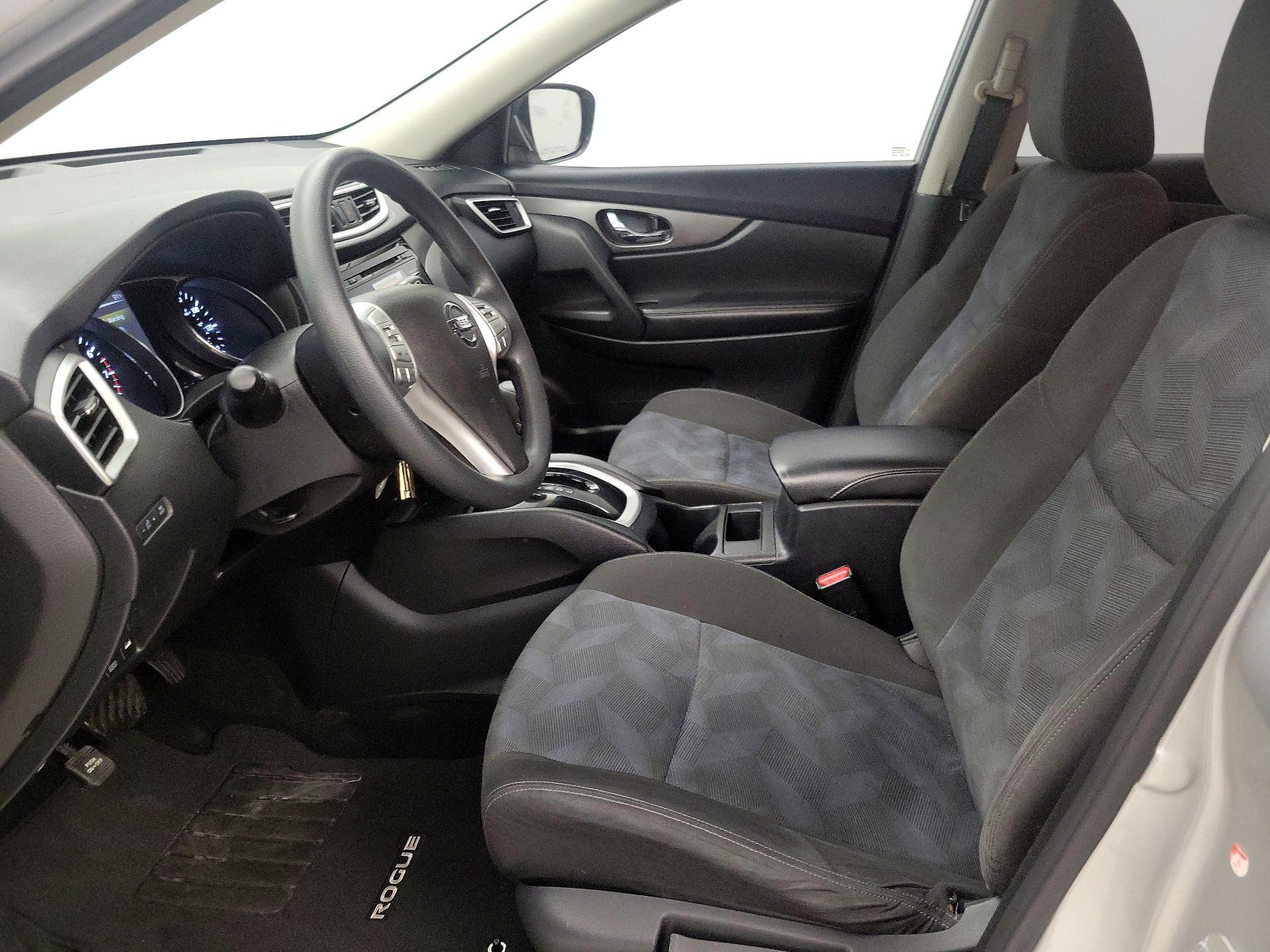 Thumbnail: 2016 Nissan Rogue - 11