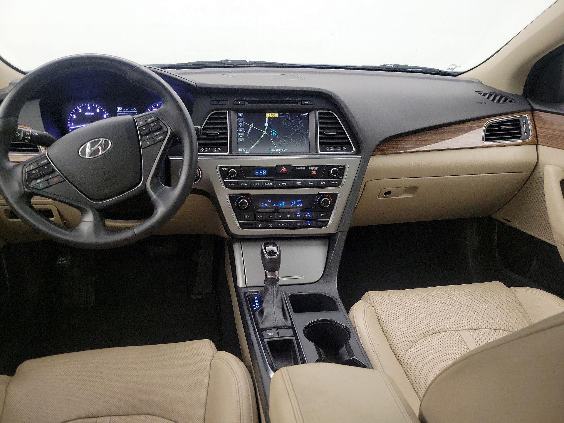 Thumbnail: 2015 Hyundai Sonata - 9