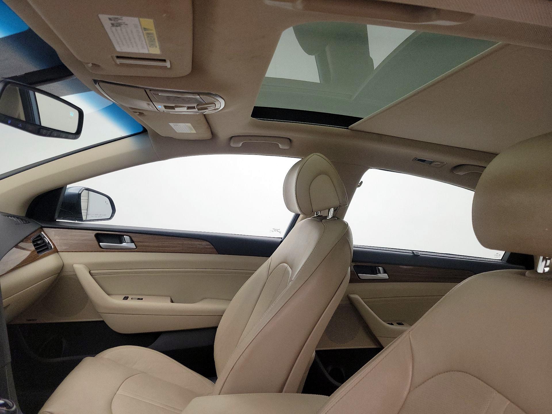 Thumbnail: 2015 Hyundai Sonata - 20