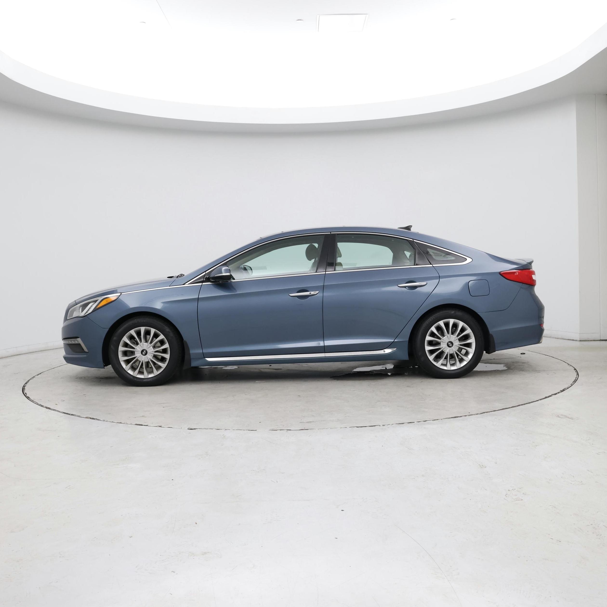 Thumbnail: 2015 Hyundai Sonata - 3
