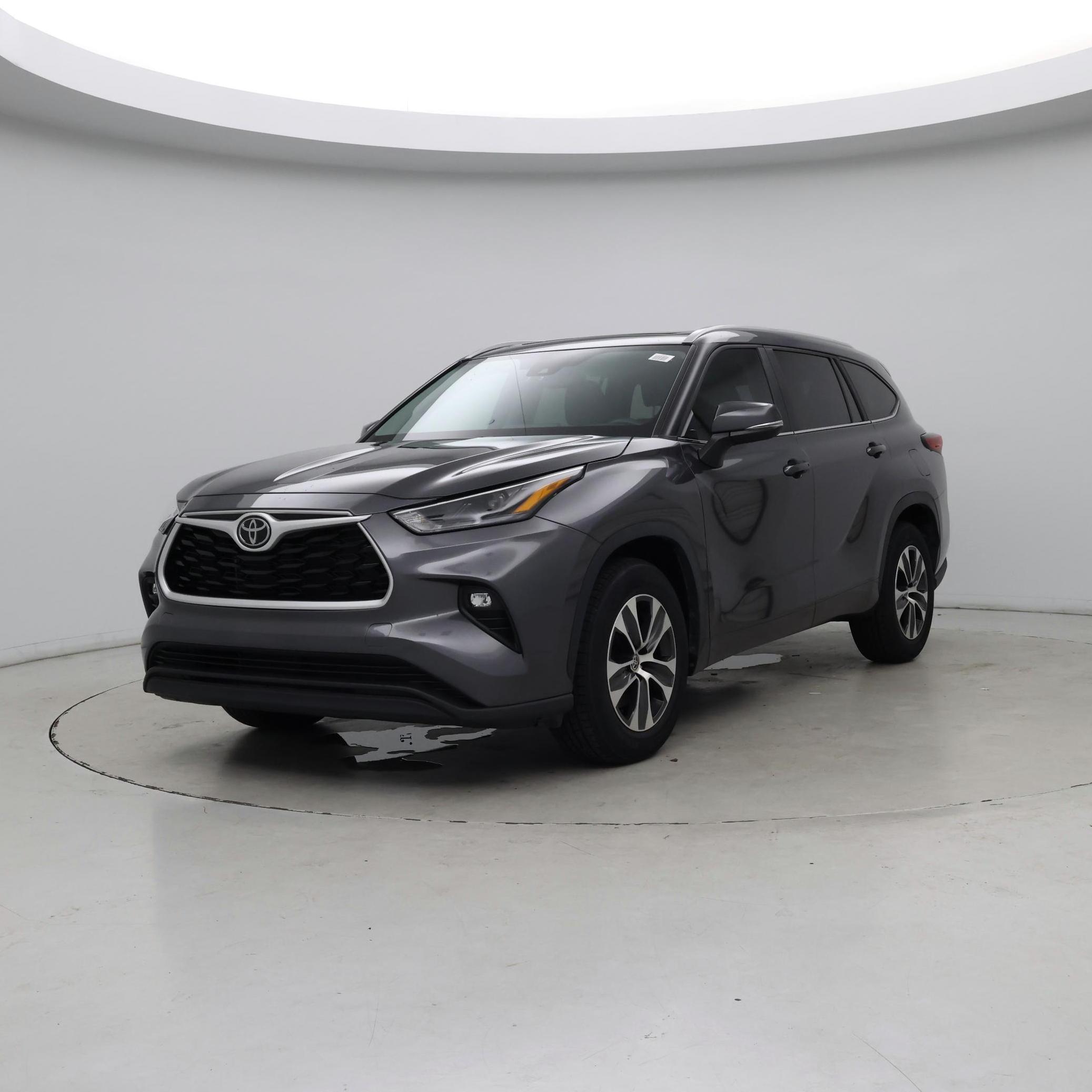 Thumbnail: 2023 Toyota Highlander - 4