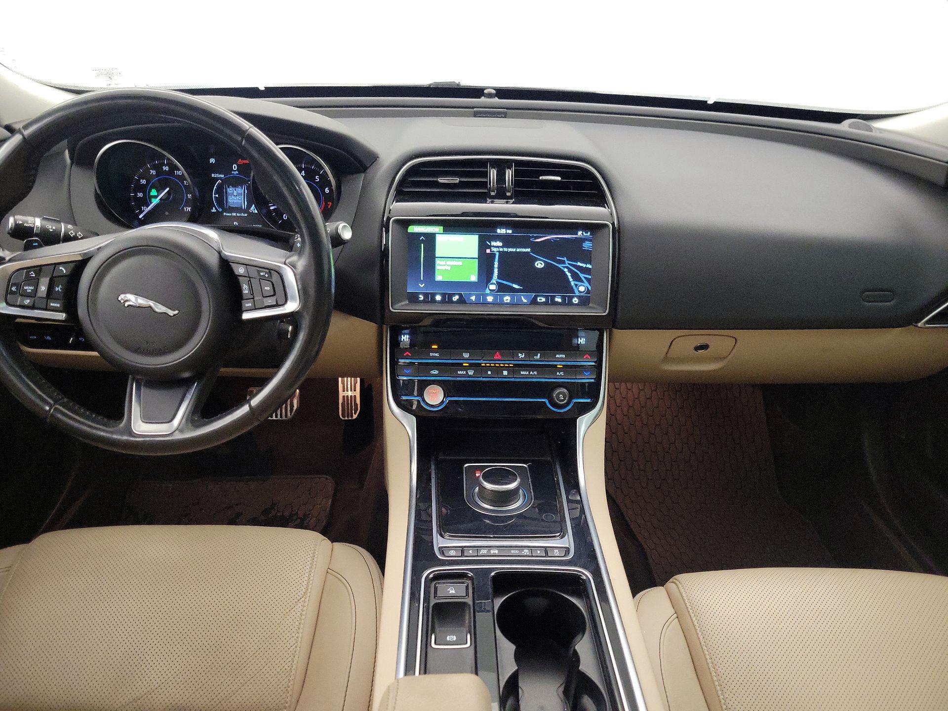 Thumbnail: 2019 Jaguar XE - 9
