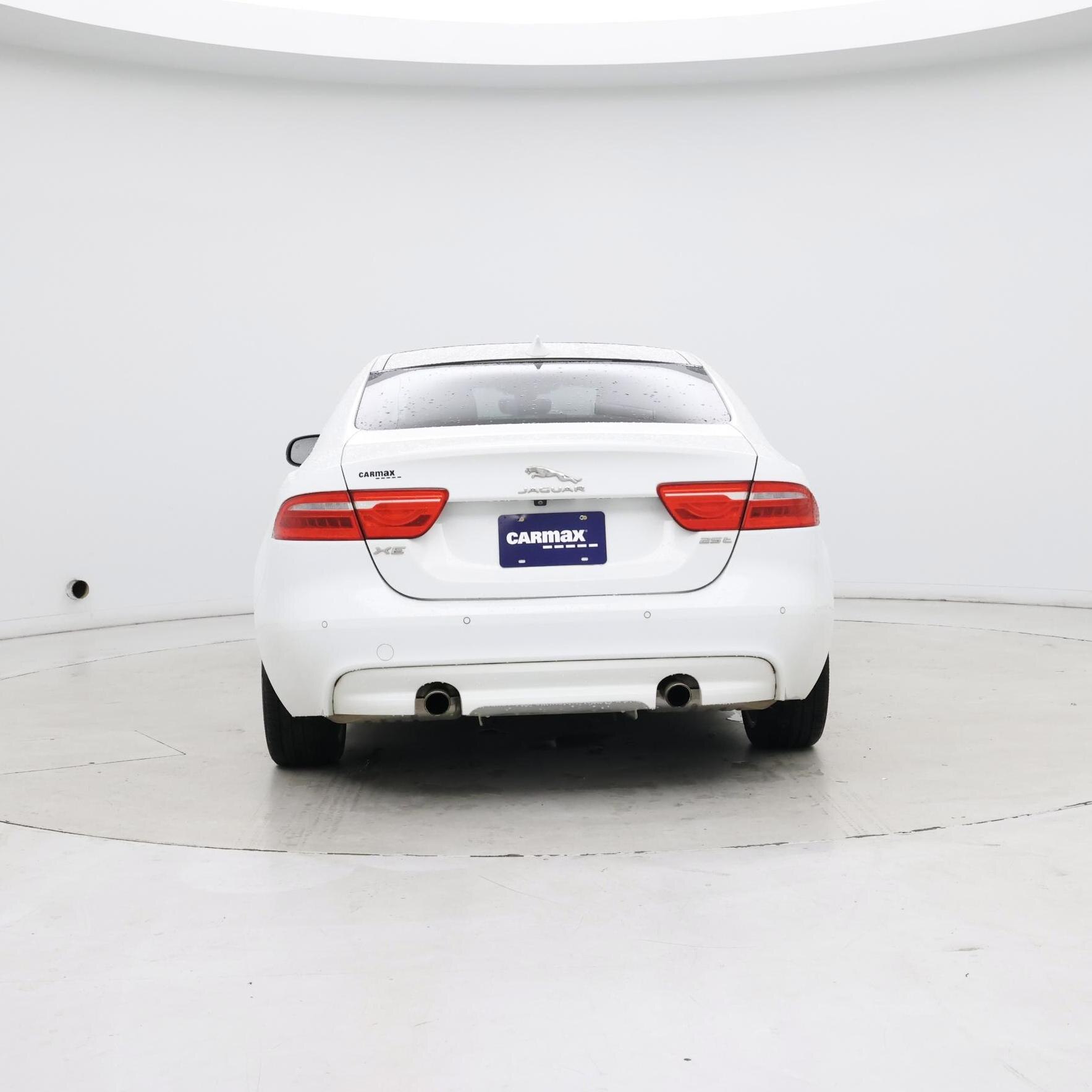 Thumbnail: 2019 Jaguar XE - 6