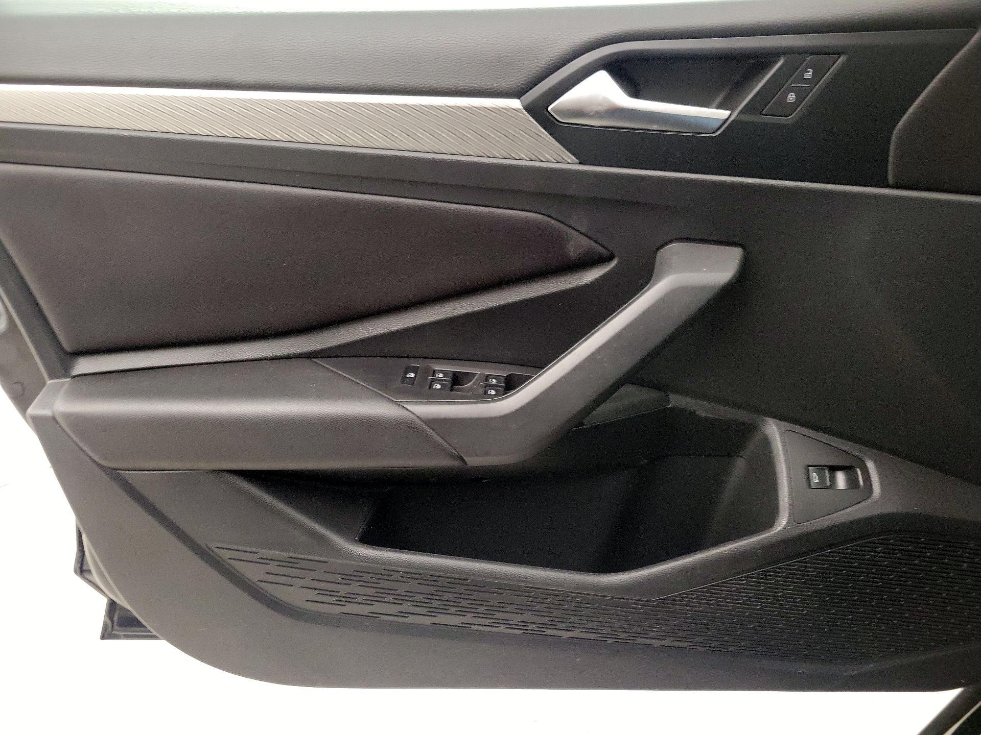 Thumbnail: 2019 Volkswagen Jetta - 12