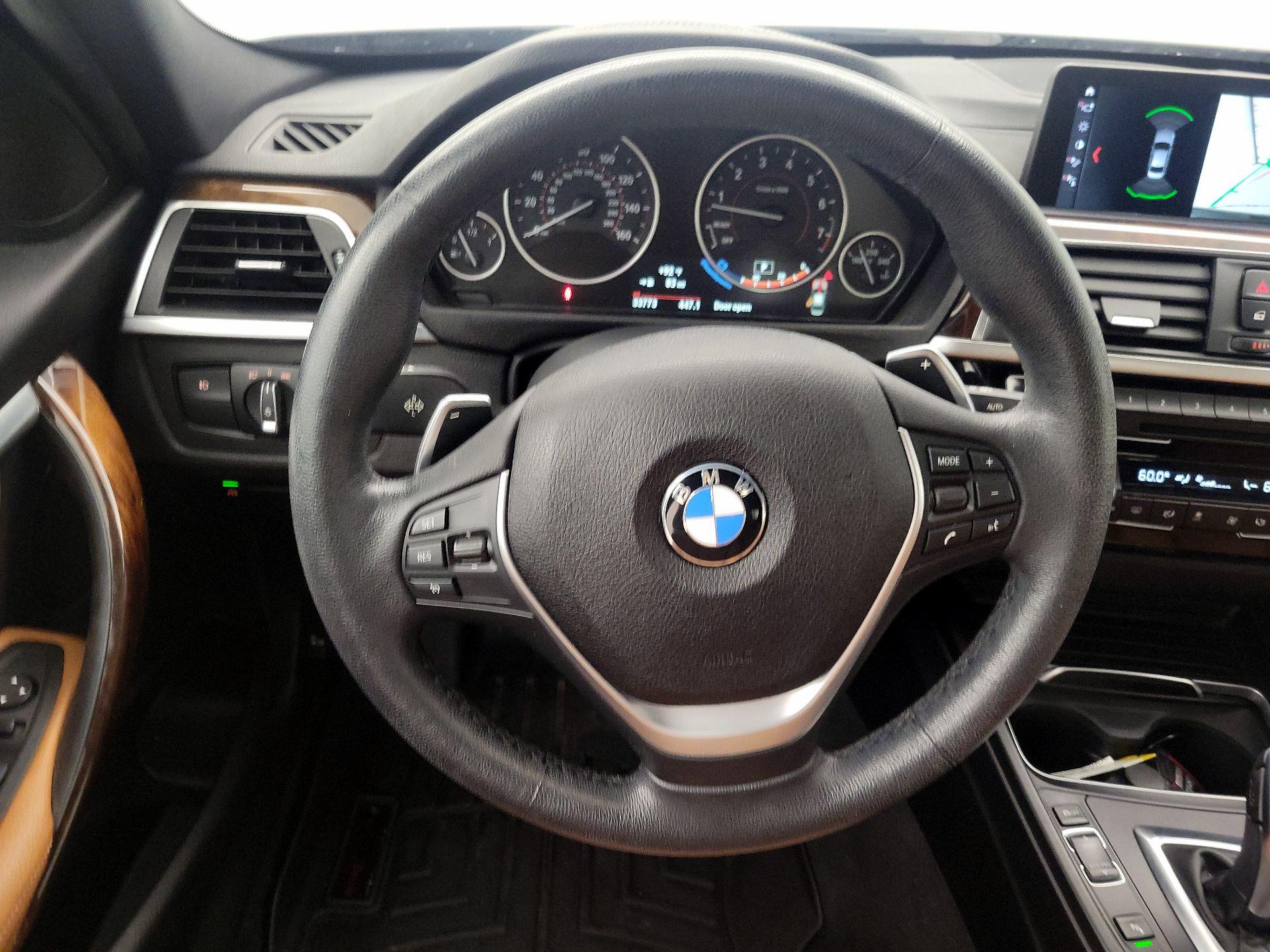 Thumbnail: 2018 BMW 3 Series - 10