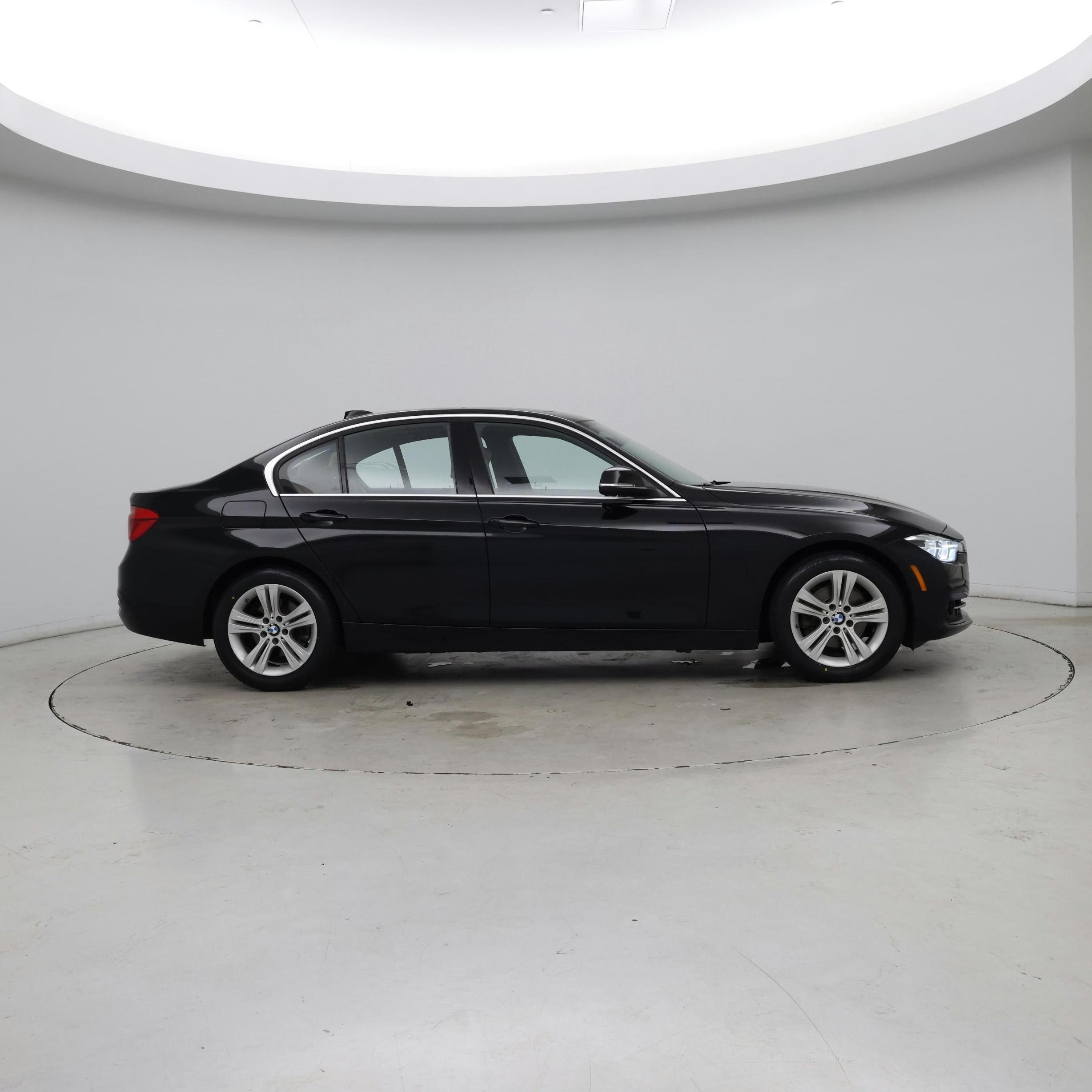 Thumbnail: 2018 BMW 3 Series - 7