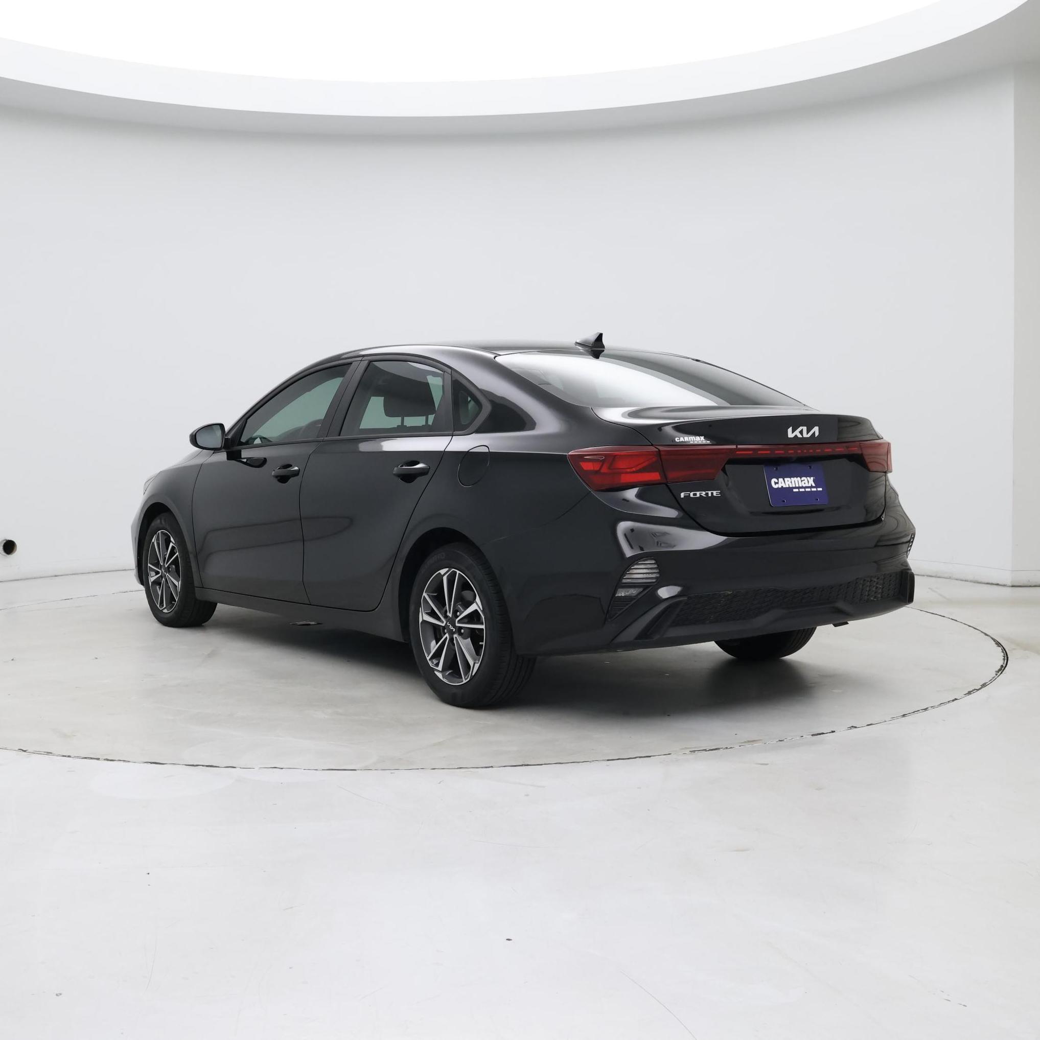 Thumbnail: 2022 Kia Forte - 2