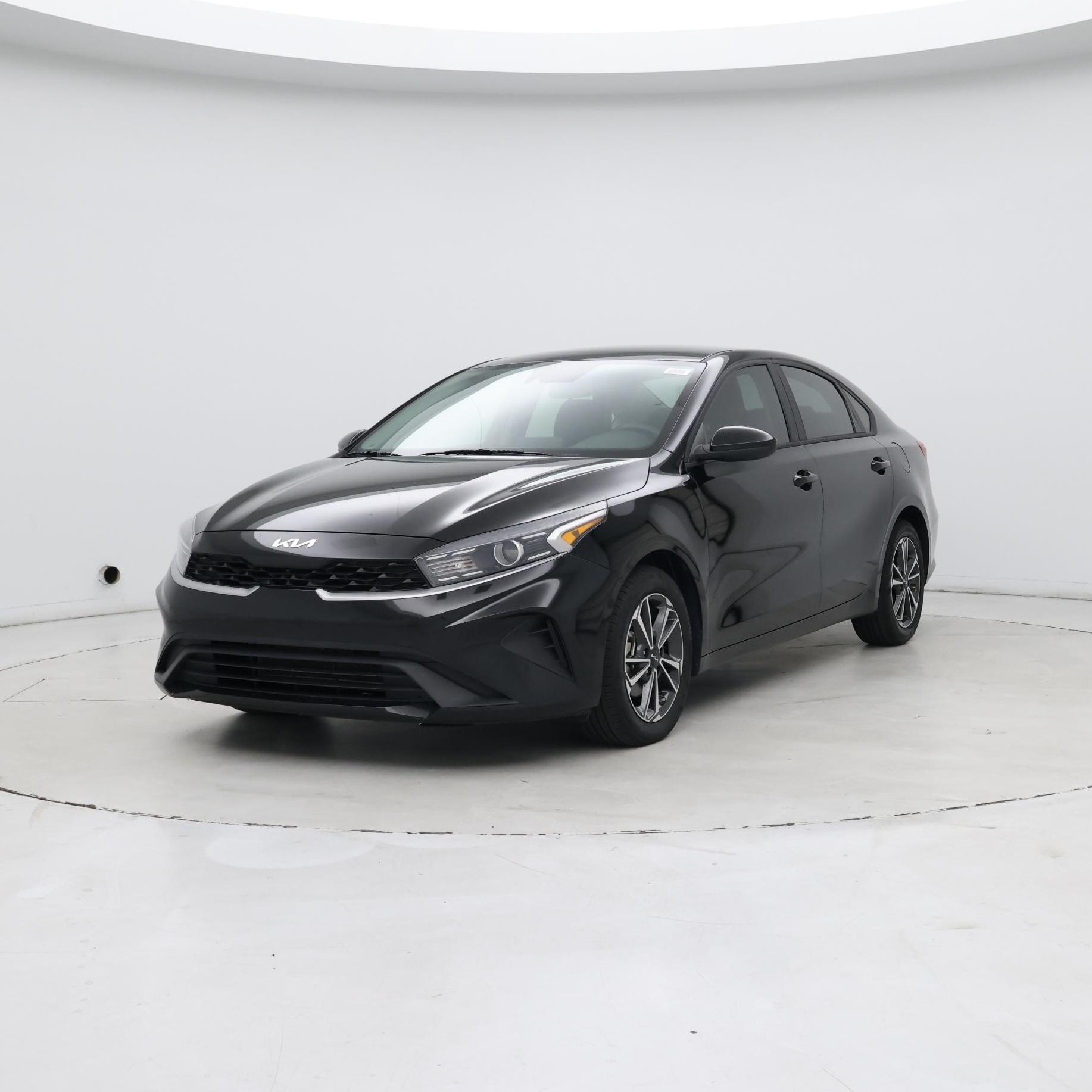 Thumbnail: 2022 Kia Forte - 4