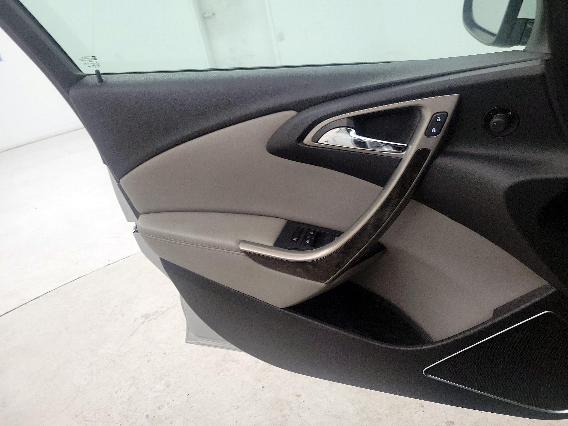 Thumbnail: 2015 Buick Verano - 12