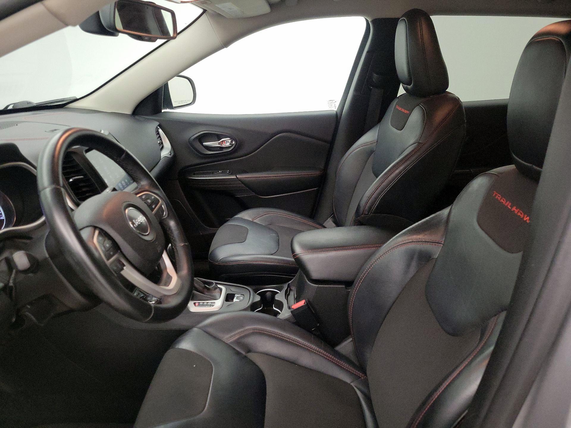 Thumbnail: 2015 Jeep Cherokee - 11