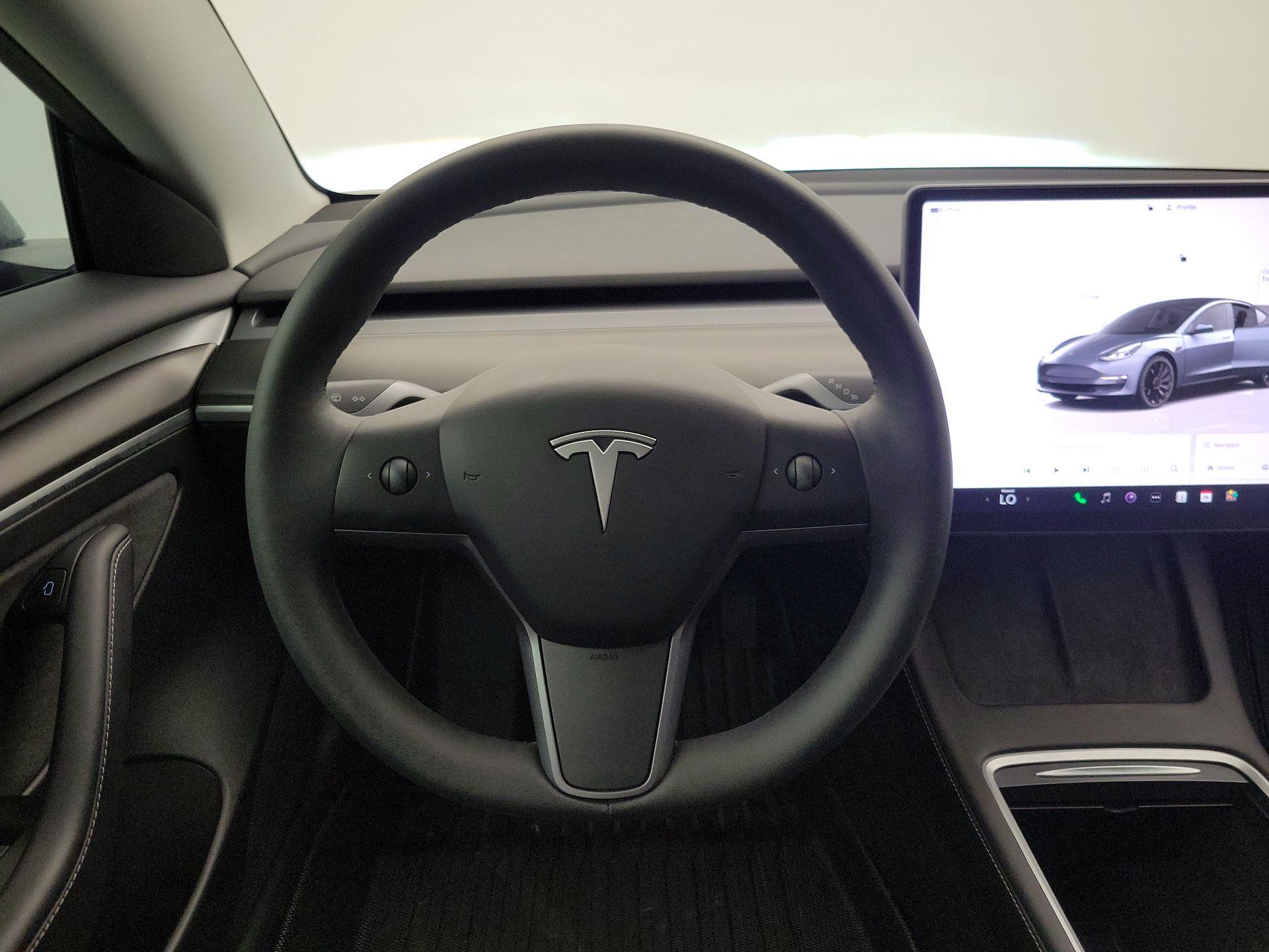 Thumbnail: 2023 Tesla Model 3 - 10