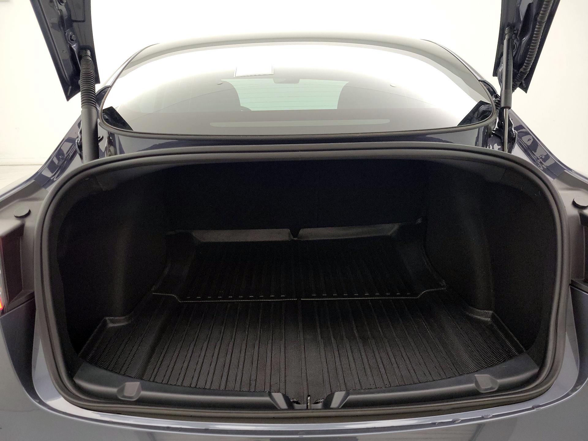 Thumbnail: 2023 Tesla Model 3 - 20